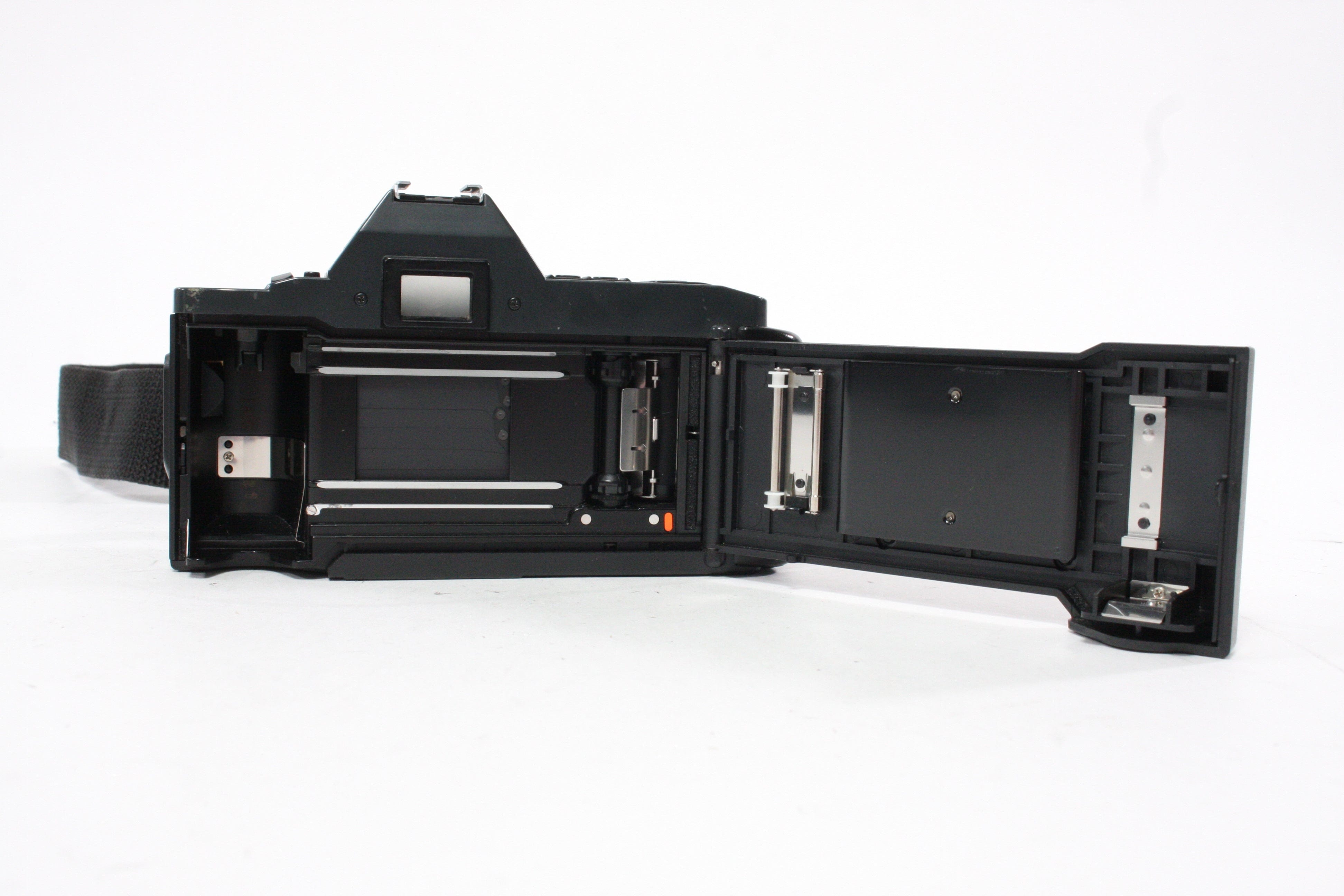 Canon T70 35mm SLR Camera Body