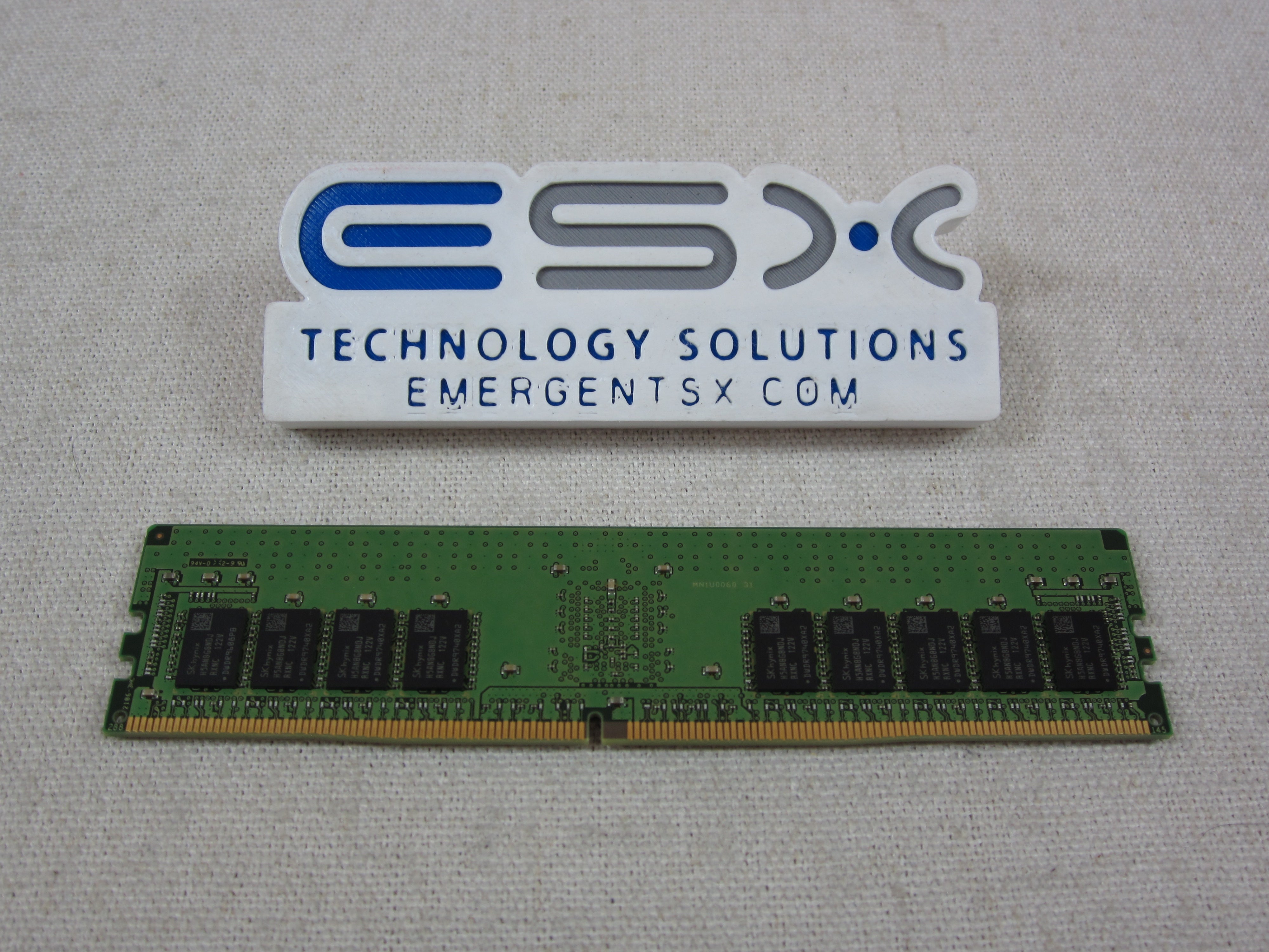Hynix HMA82GR7DJR8N-XN 16GB 2Rx8 PC4-3200AA DDR4 ECC Server Memory RDIMM