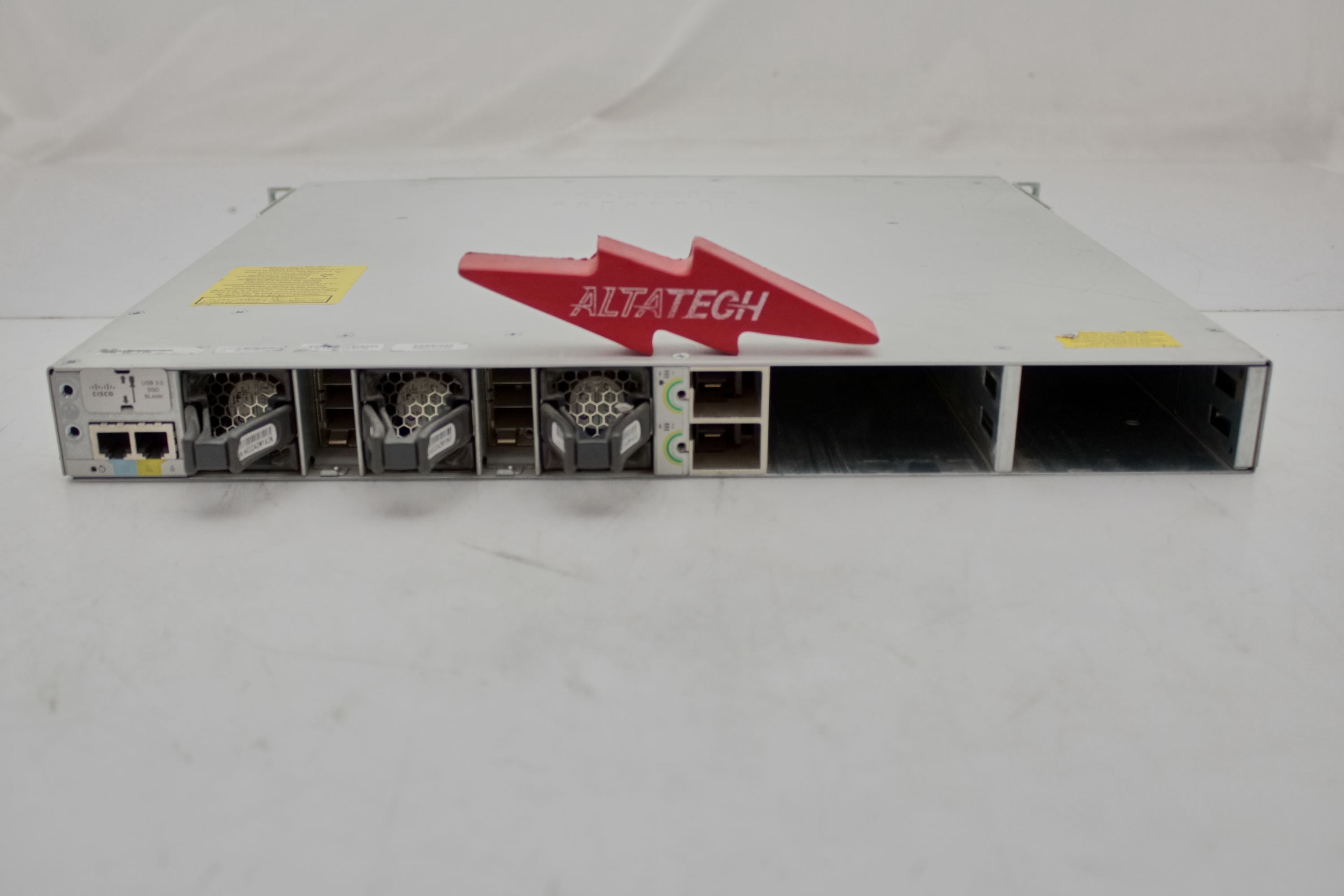 Cisco C9300-24U-E V02 Catalyst 9300 Series UPoE Switch