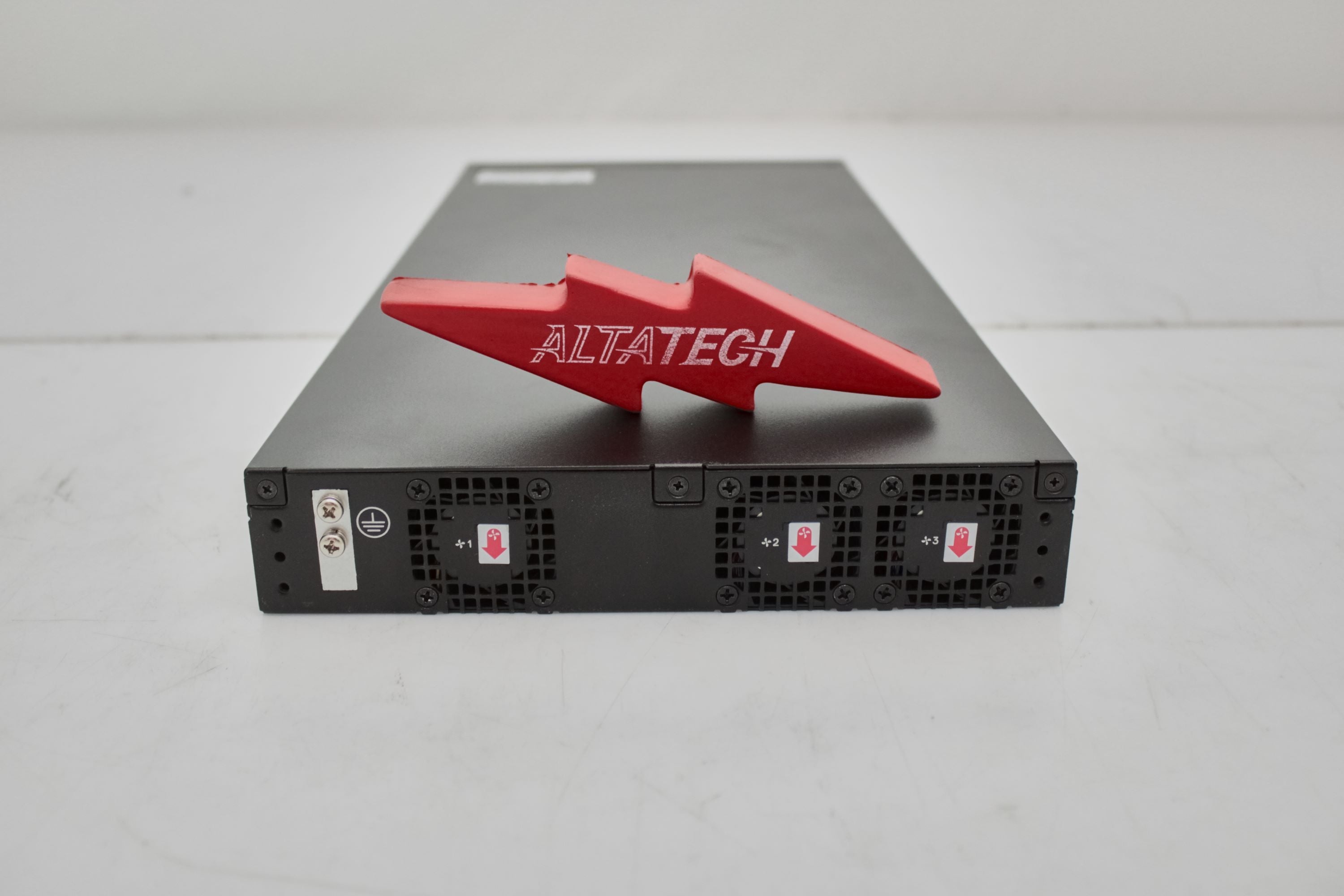 Dell S4112F-ON 12P SFP+ 3P QSFP28 PSU-I/O OS10 Switch