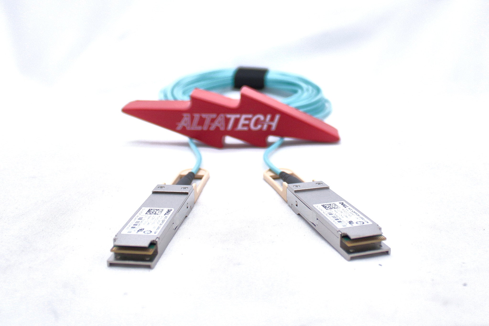 Dell XFDRT DELL 100G QSFP28 TO QSFP28 ACTIVE OPTICAL CABLE 10M