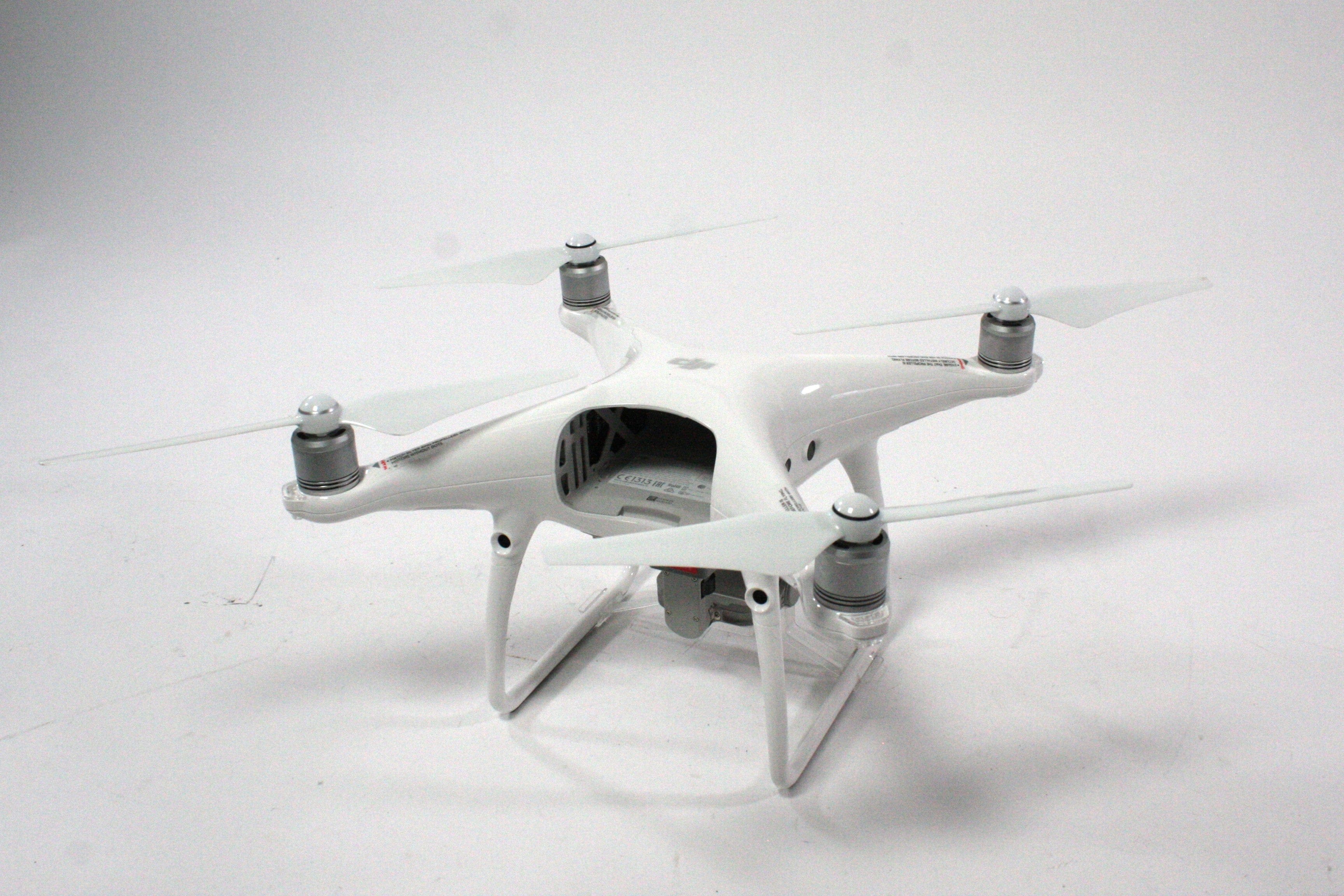 DJI Phantom 4 Drone Pro Model WM33IA with case