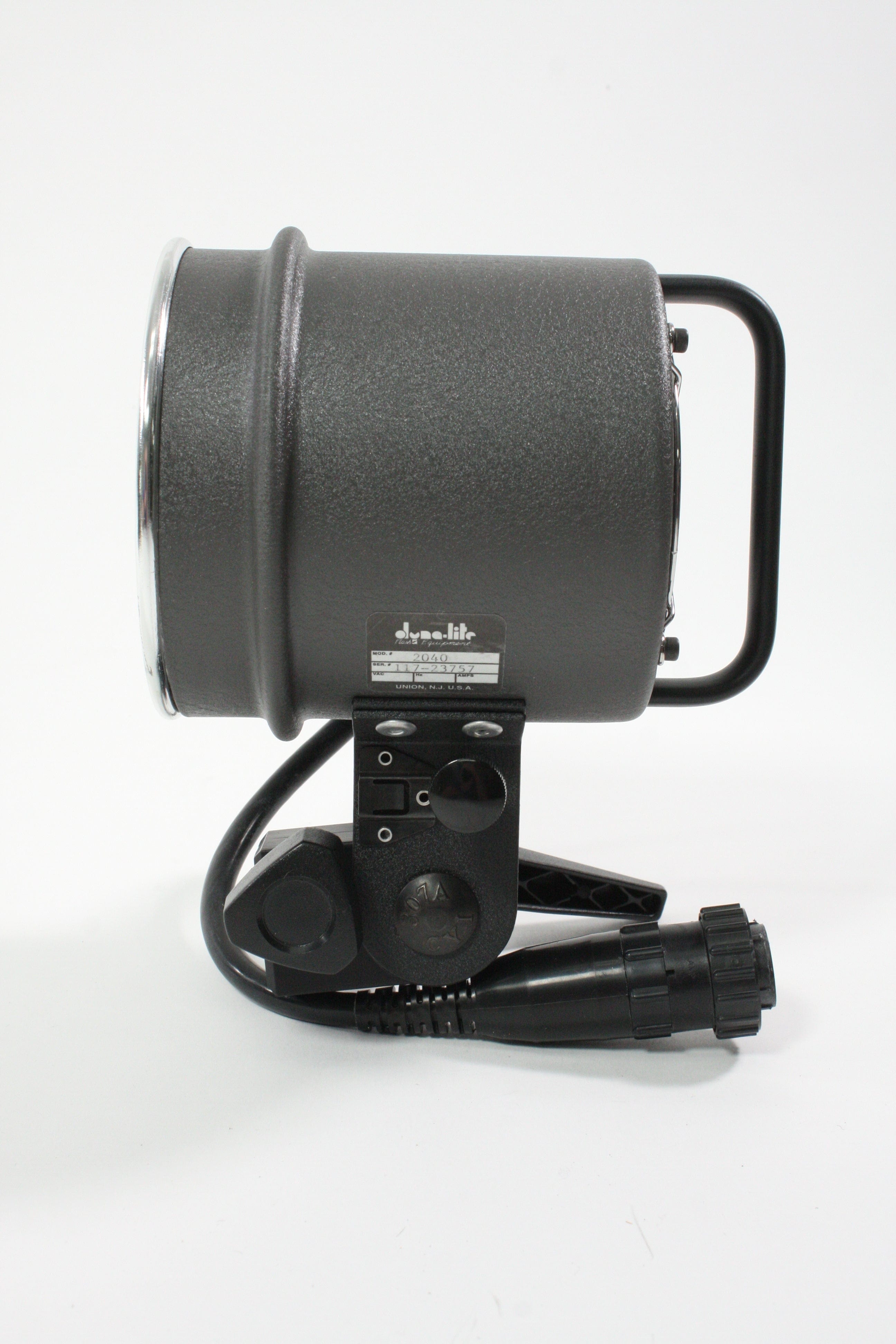 Dynalite 1000 - 2 Strobe Kit with Stands and Umbrellas