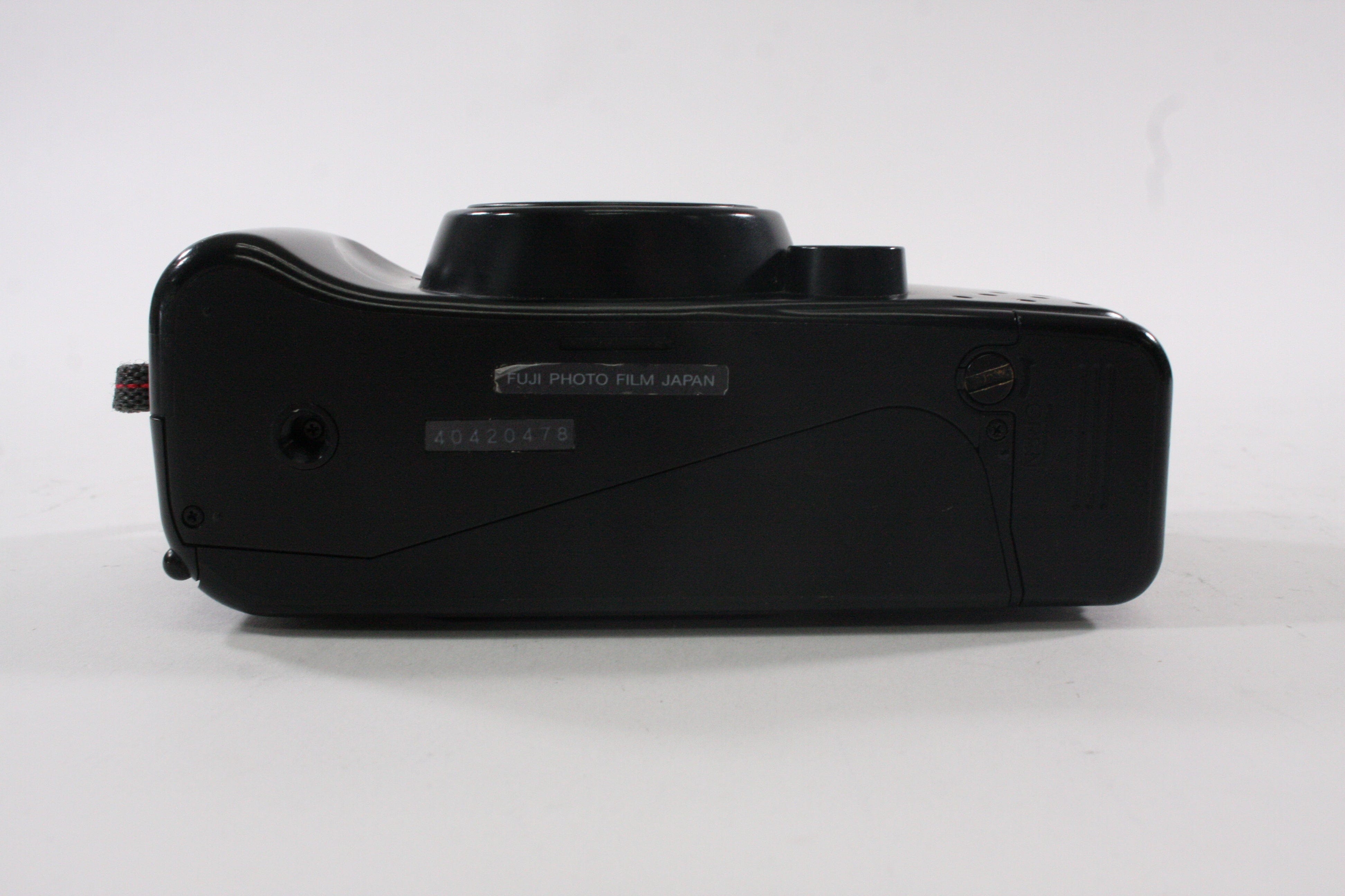 Fuji Discovery 900 Zoom Plus Date 35mm Camera
