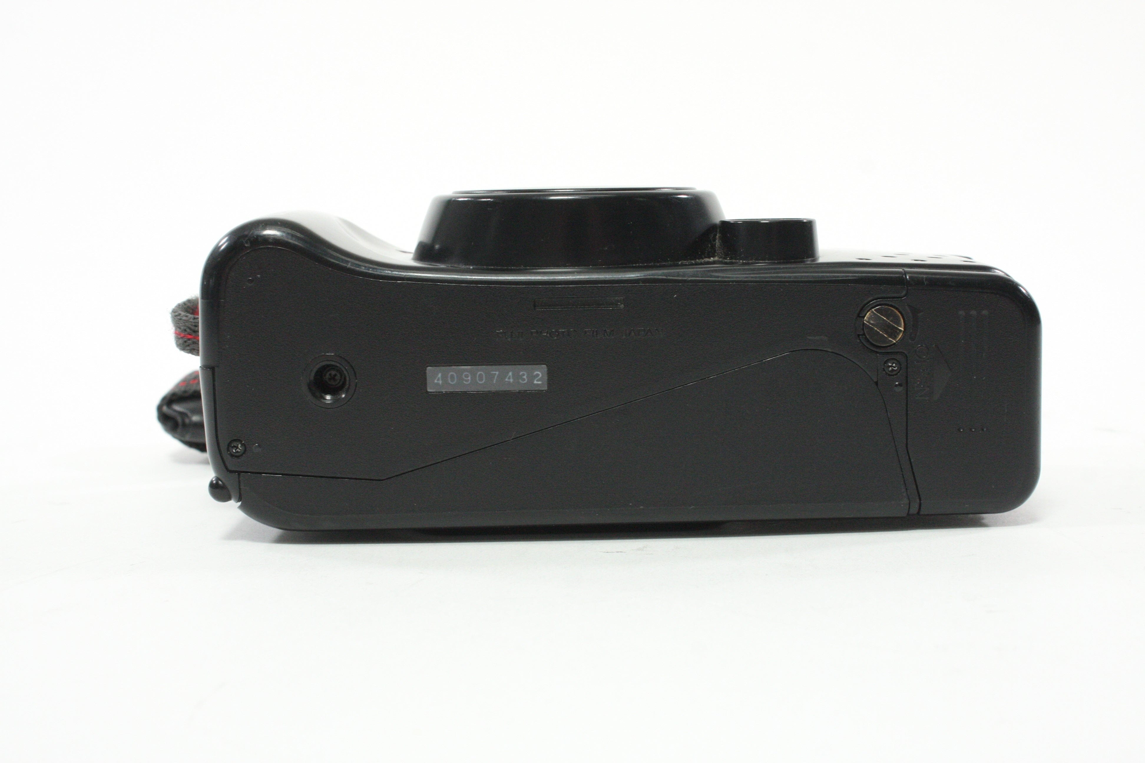 Fuji Discovery 900 Zoom Plus Date 35mm Camera