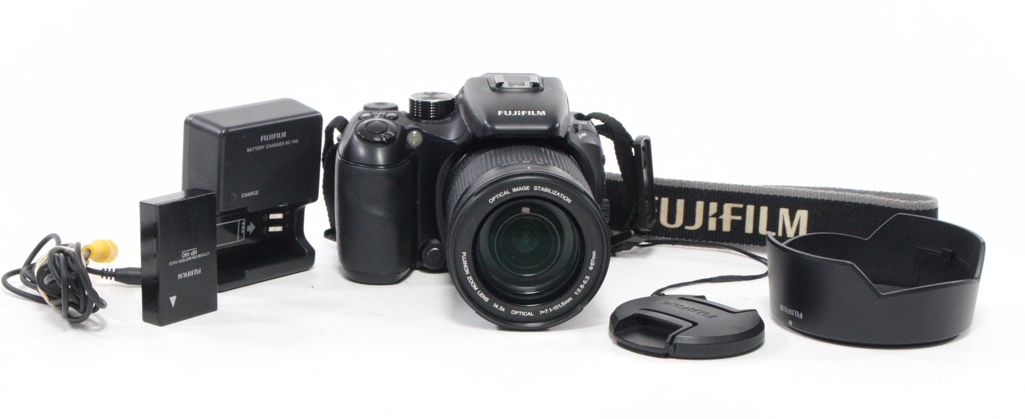 Fuji Finepix S100 FS Digital Camera