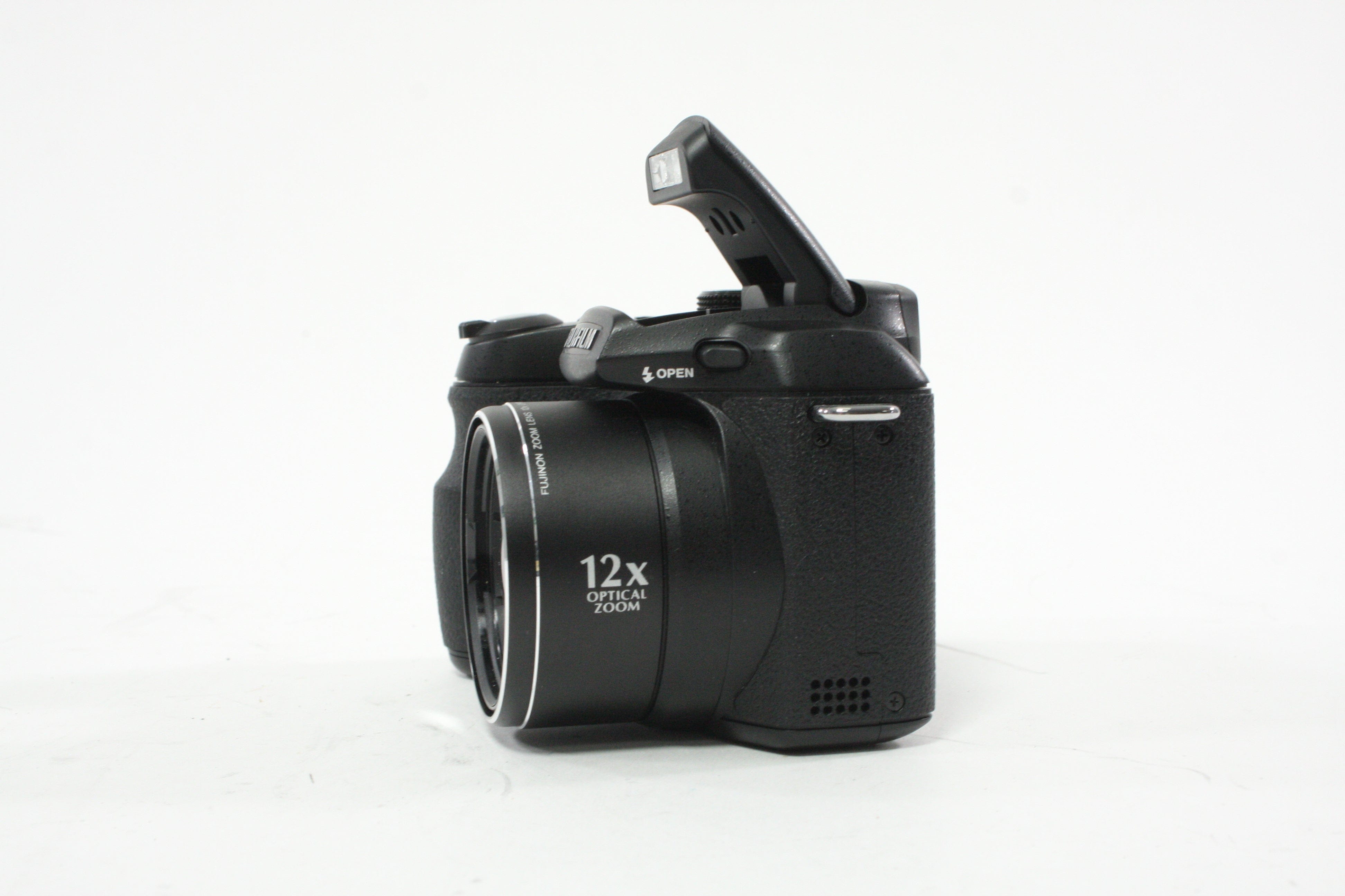 Fuji Finepix S1000 Digital Point-and-Shoot Camera 12x Zoom 10.0mp