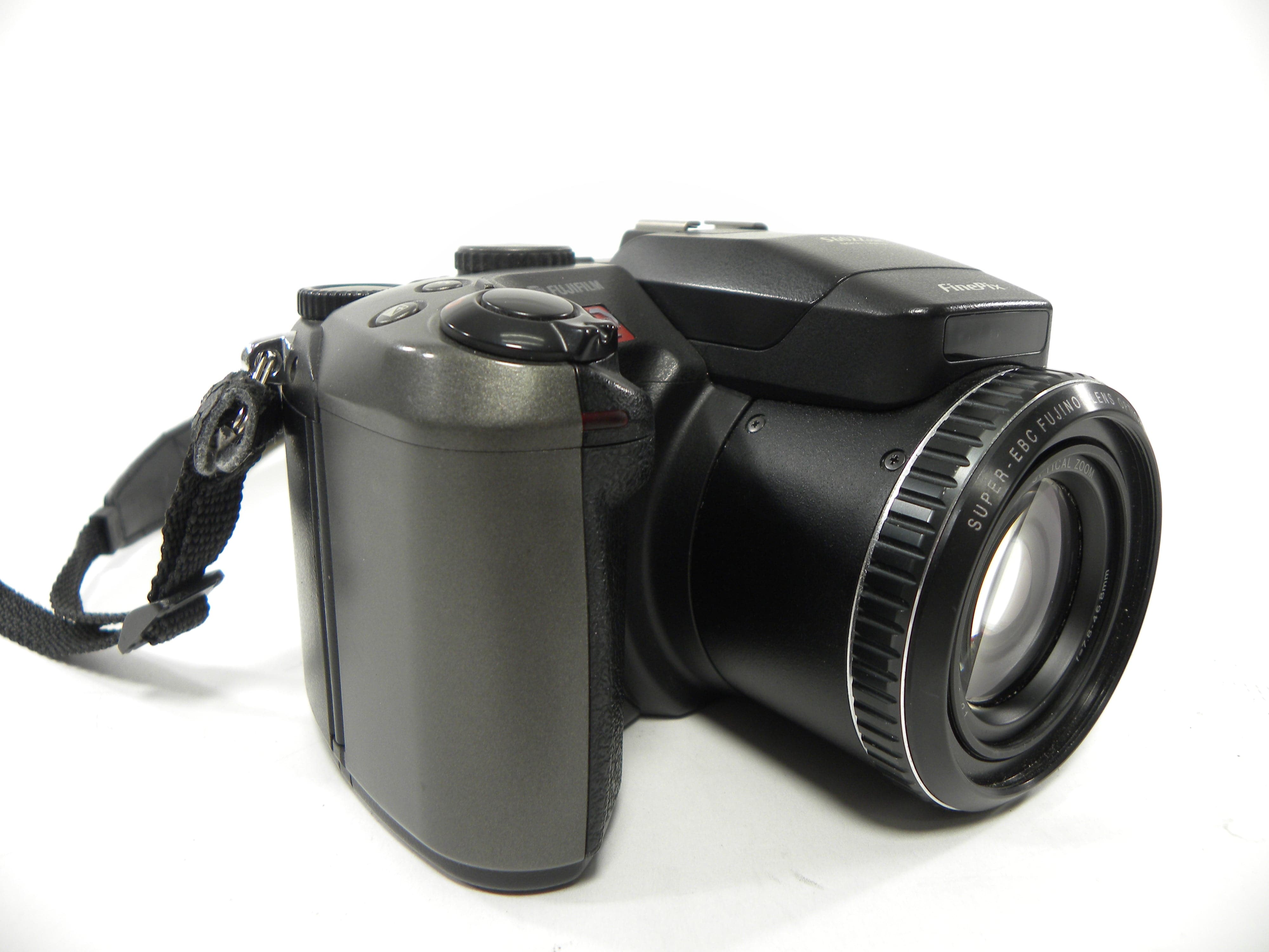 Fuji Finepix S602 Zoom 3.1mp Digital camera