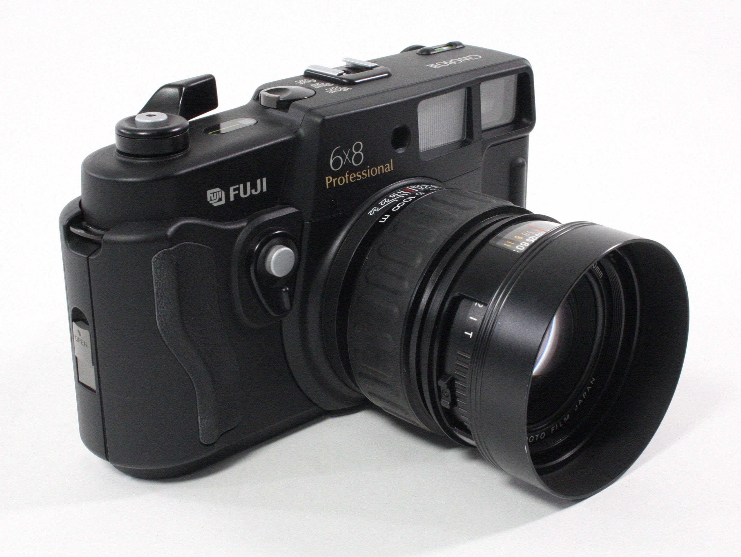 Fujifilm GW680 III Medium Format Rangefinder Camera with 204 Film Count