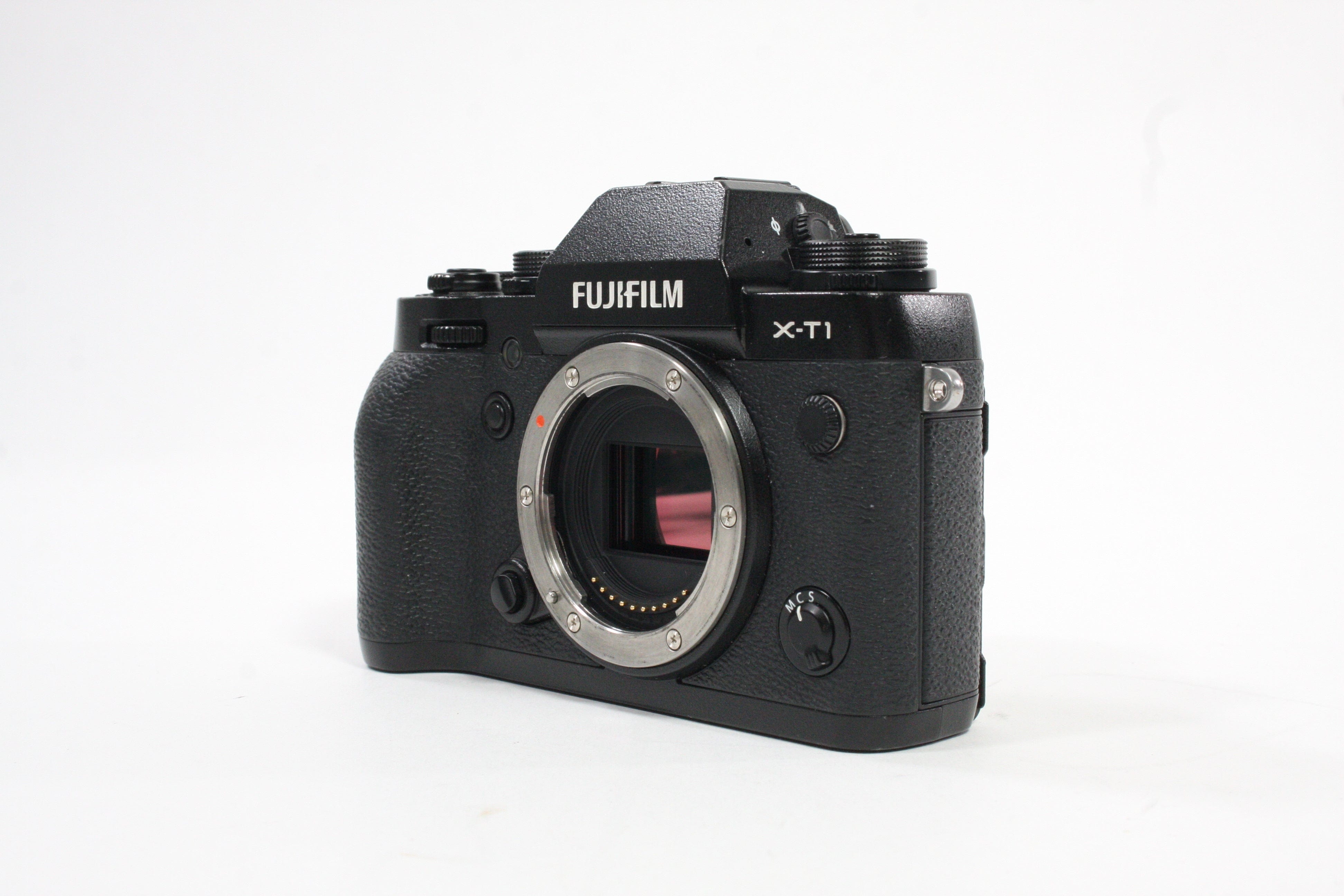 Fujifilm XT1 Digital Mirrorless Camera Body with Shutter Count 9,715