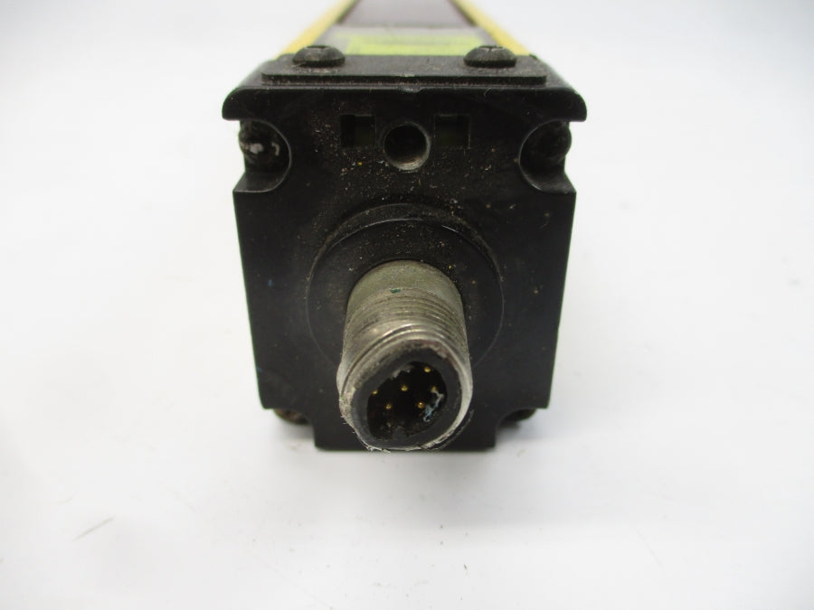 BANNER ENGINEERING SLSR30-600Q8 24VDC 0.275A (AS PICTURED) UNMP