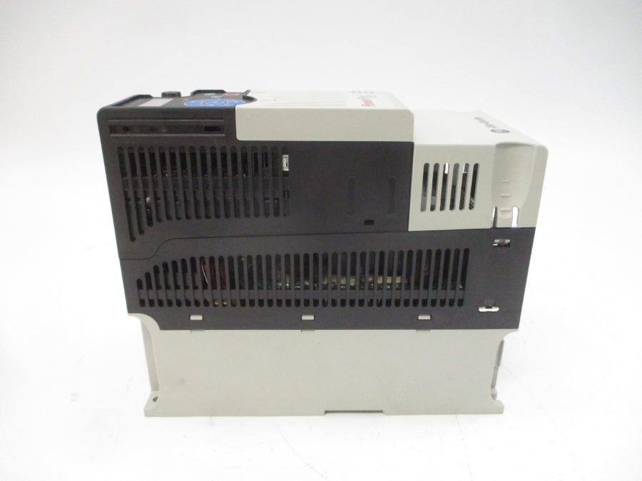 ALLEN BRADLEY 25B-D013N114 SER. A F/W 1.003 380-480VAC 15.4A NSNP