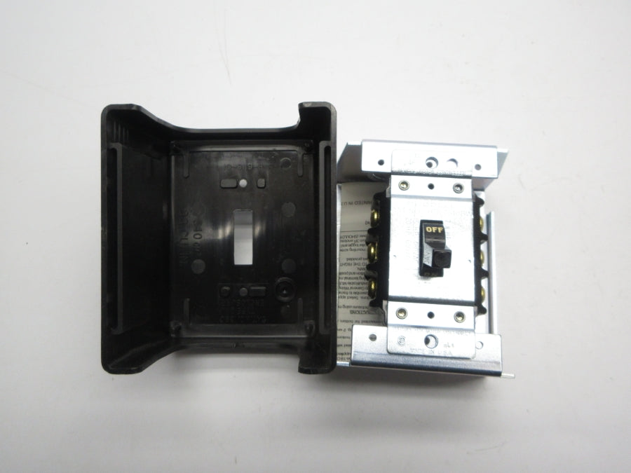 HUBBELL HBL1389BW 600VAC 30A NSMP