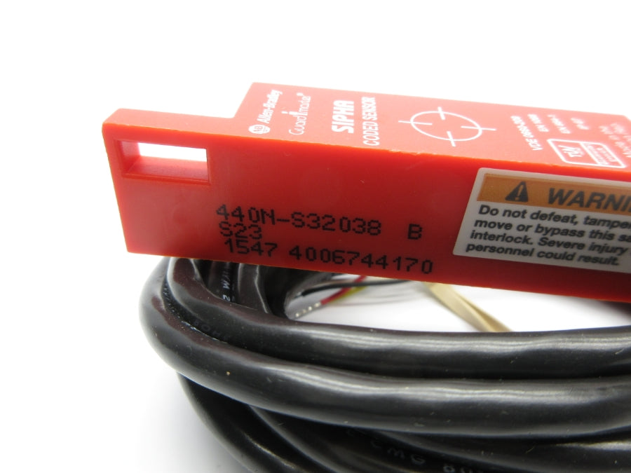 ALLEN BRADLEY 440N-S32038 SER. B NSNP