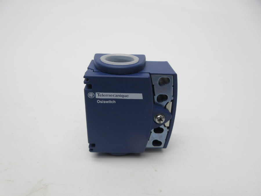 TELEMECANIQUE ZCT26G11 240V 3A NSMP