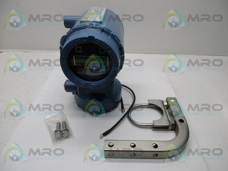 ROSEMOUNT 8732ESR1A1N0M4 MAGNETIC FLOWMETER TRANSMITTER * NEW NO BOX *