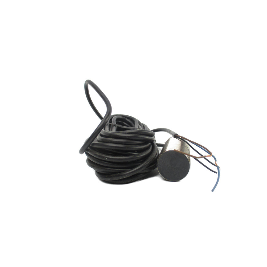 TELEMECANIQUE XSA-V32373L10 12-48V NSNP