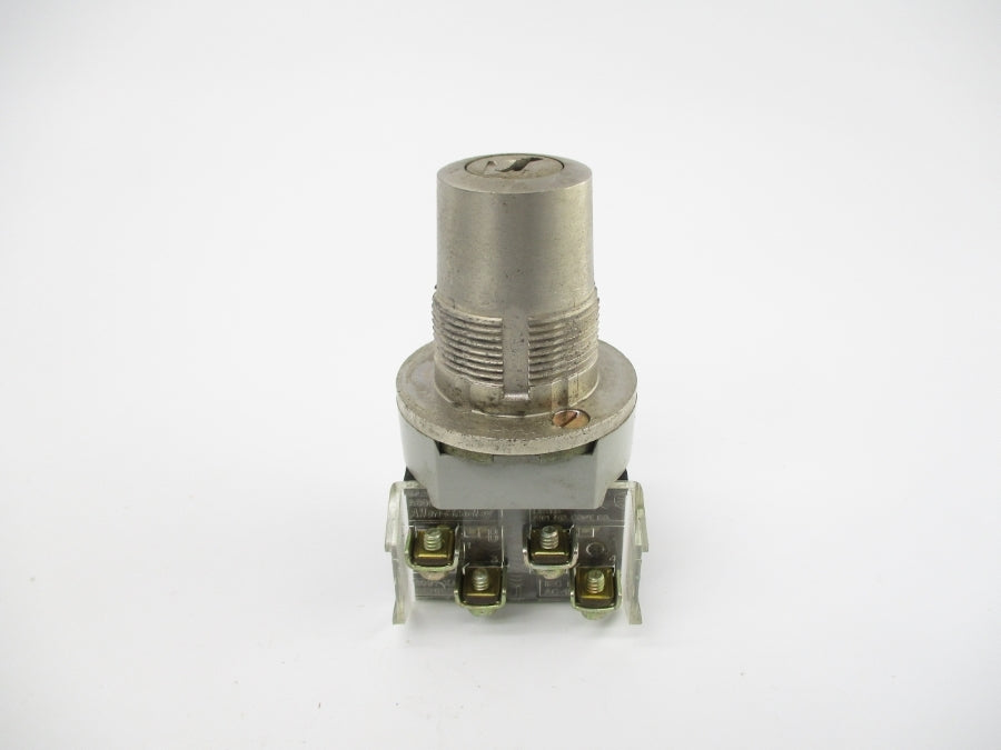 ALLEN BRADLEY 800T-H48 SER. T (NO KEY) NSNP