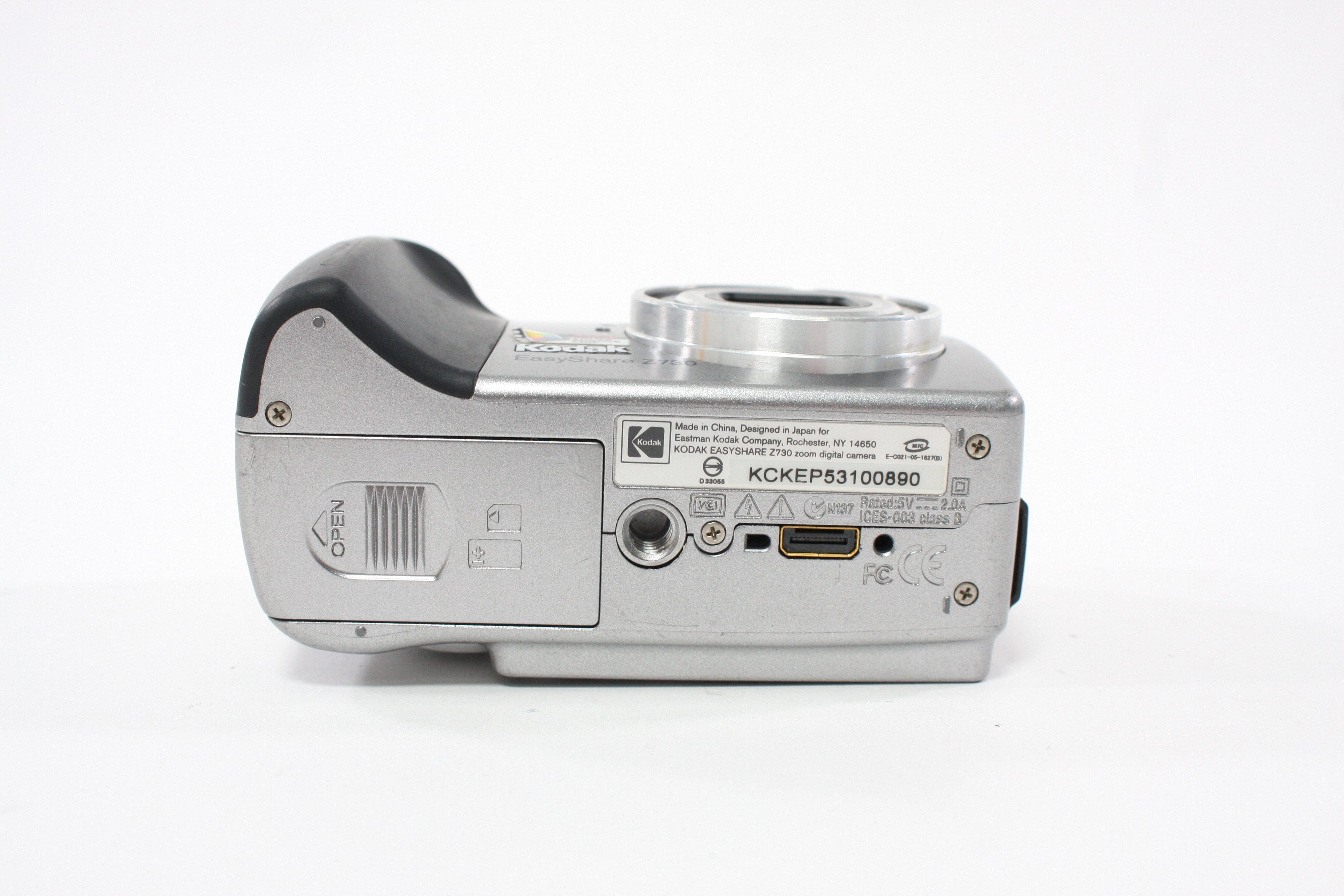 Kodak EasyShare Z730 Digital Point-and-Shoot Camera 4x Zoom 5.0mp