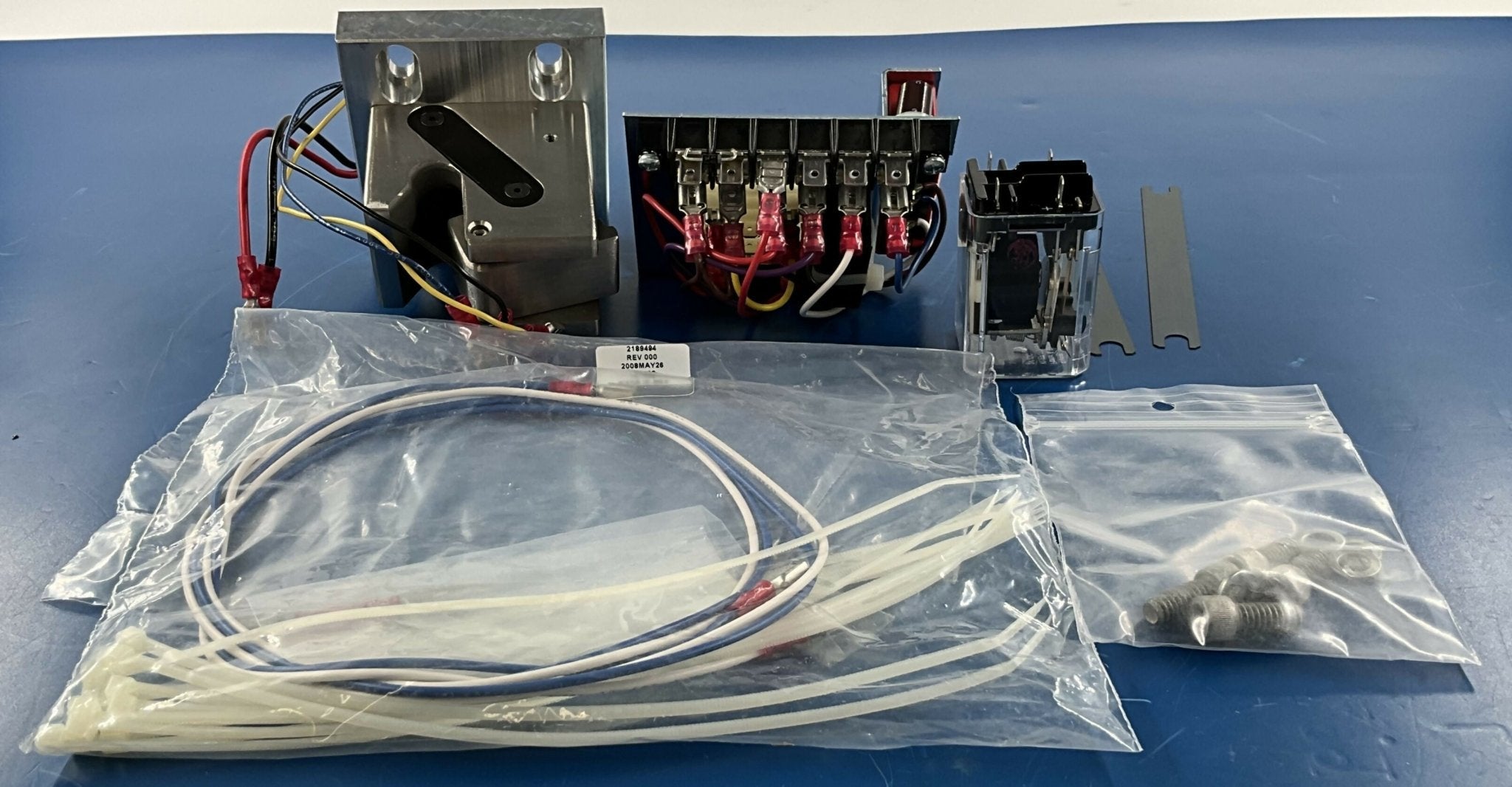 LATCH BASE ASSEMBLY KIT NEW (46-316308G1) GE