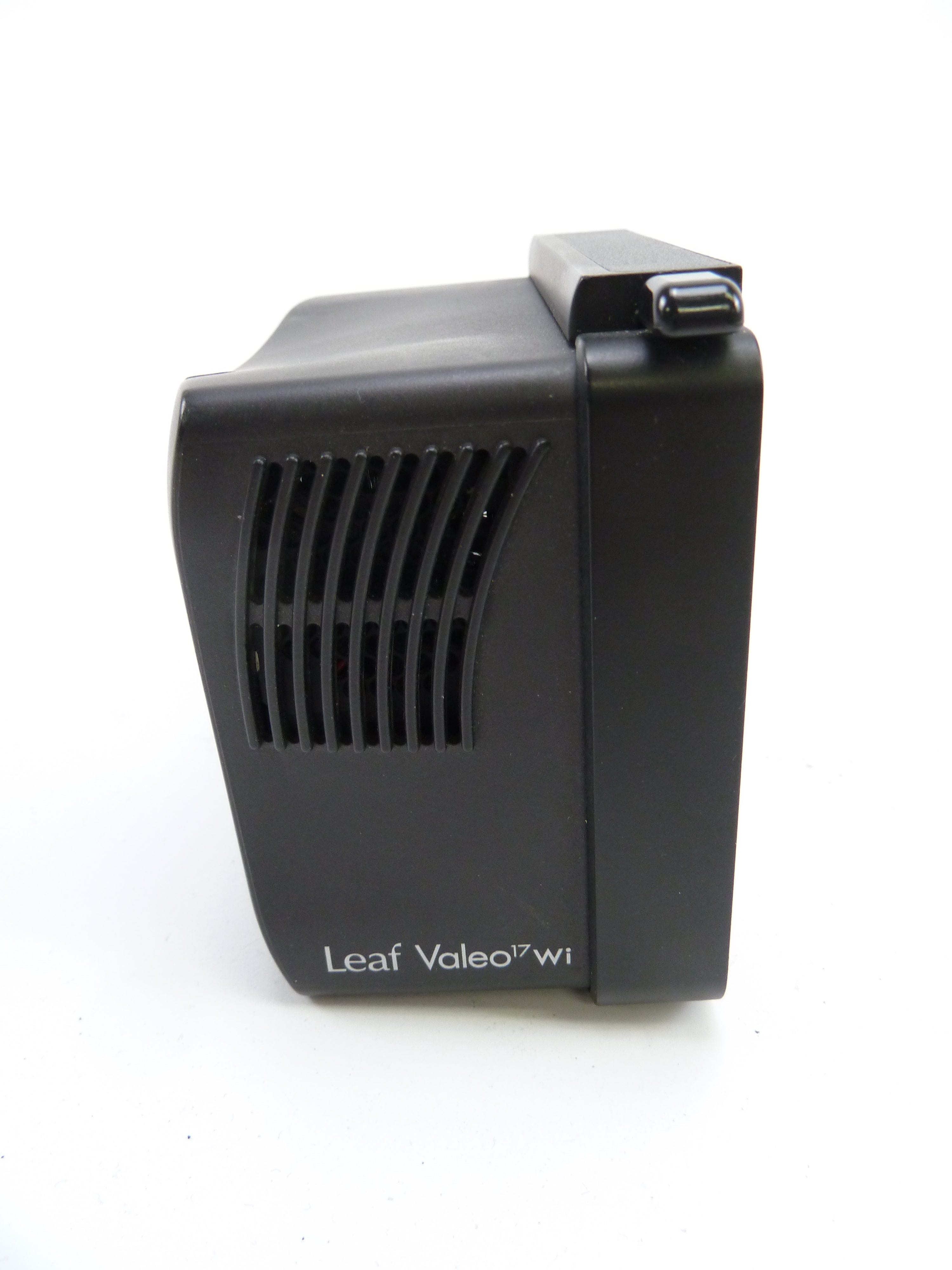 Leaf Valeo 17 WI Digital back for Mamiya 645 AFD