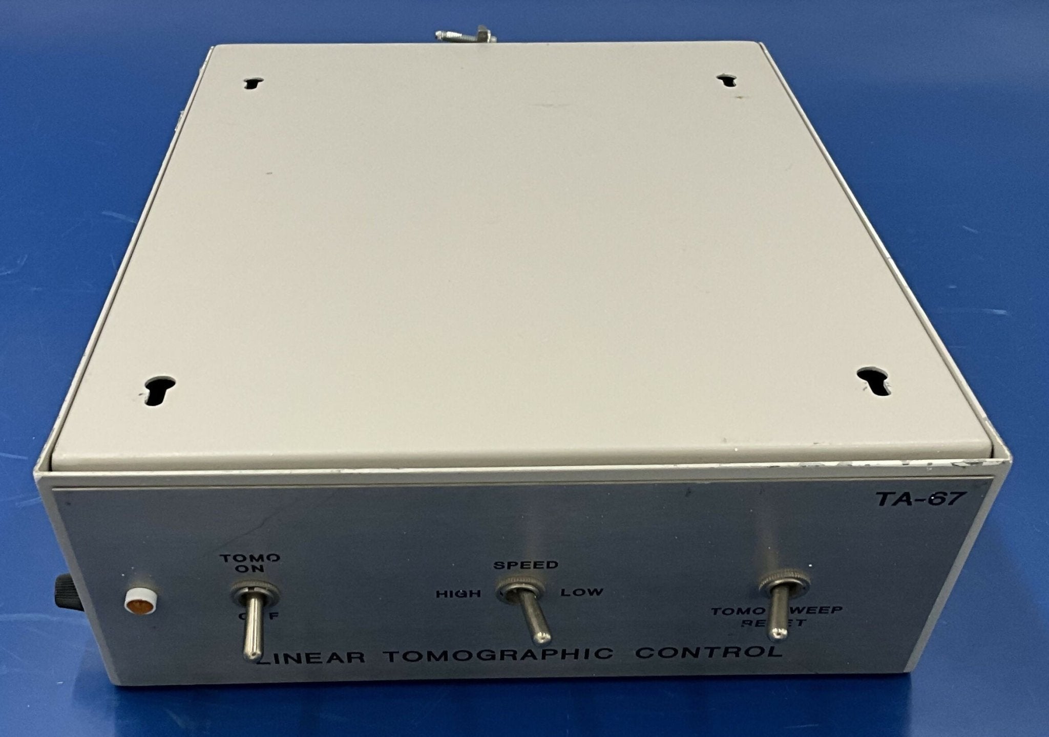 LINEAR TOMOGRAPHIC CONTROL (TA-67 FISCHER