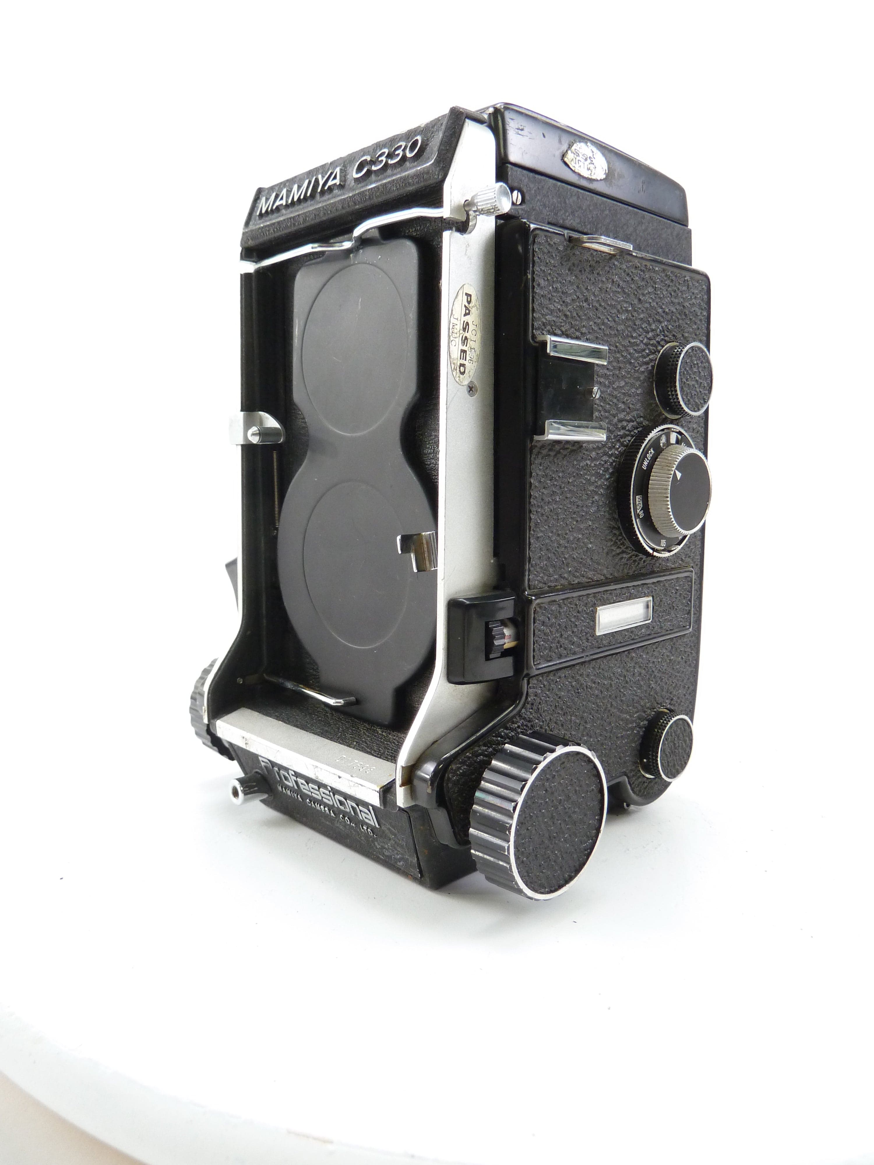 Mamiya C330 Camera Body with Waist Level Finder