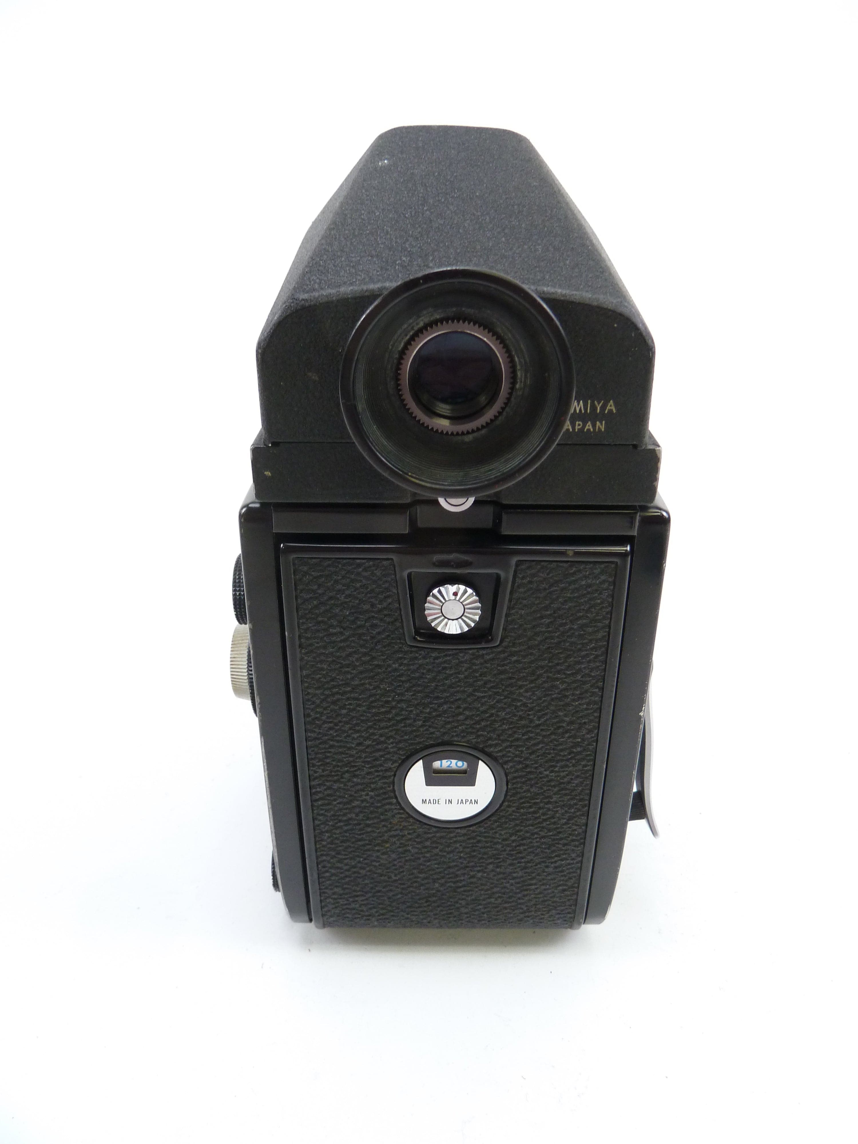 Mamiya C330 Camera Outfit with 80MM f2.8 Blue Dot Lens and Prism Finder
