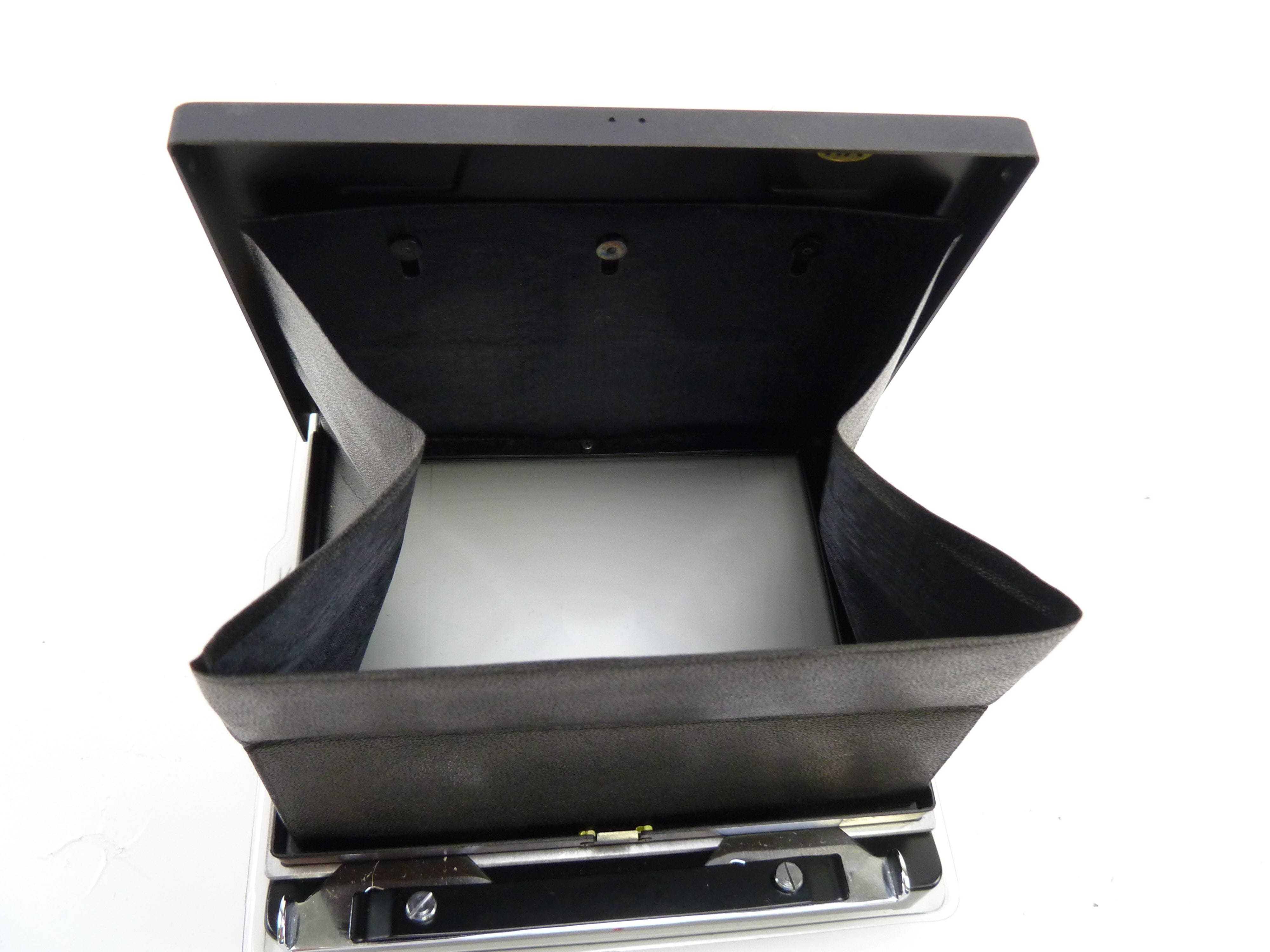 Mamiya Focus Hood P for Universal or Press Mamiya Cameras