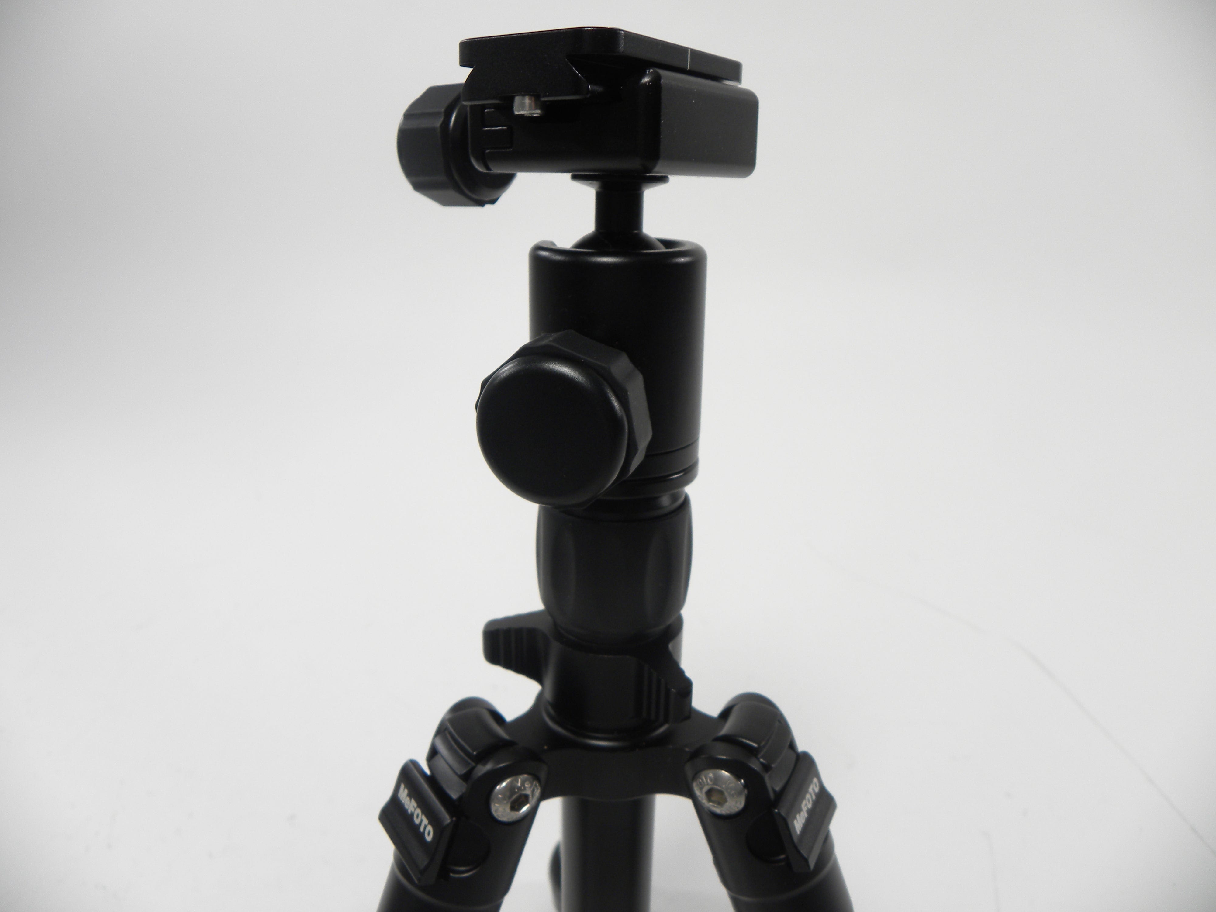 MeFoto A0320 Day Trip Aluminum Tripod