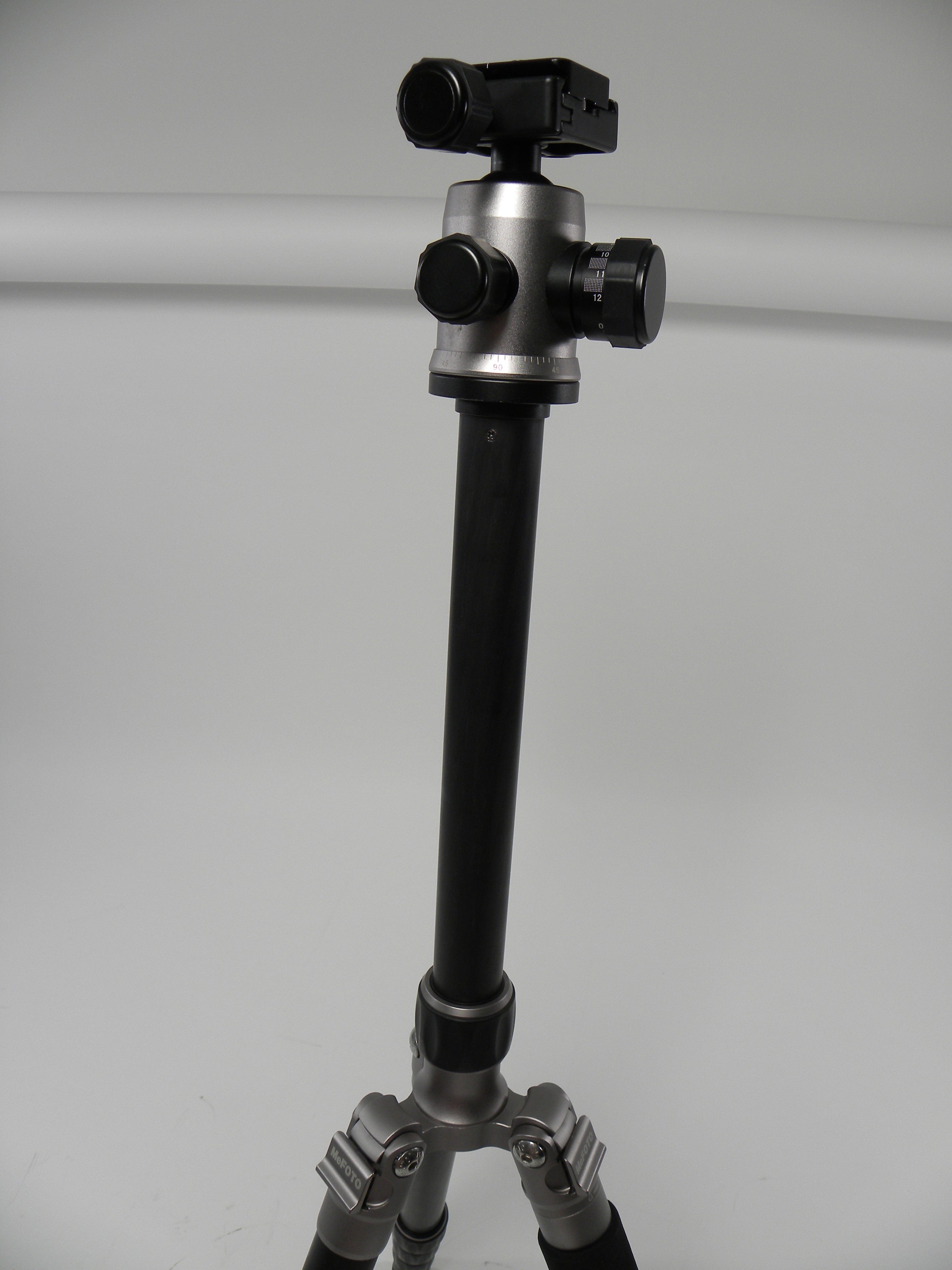 MeFoto C2350 Carbon Fiber Tripod Q2