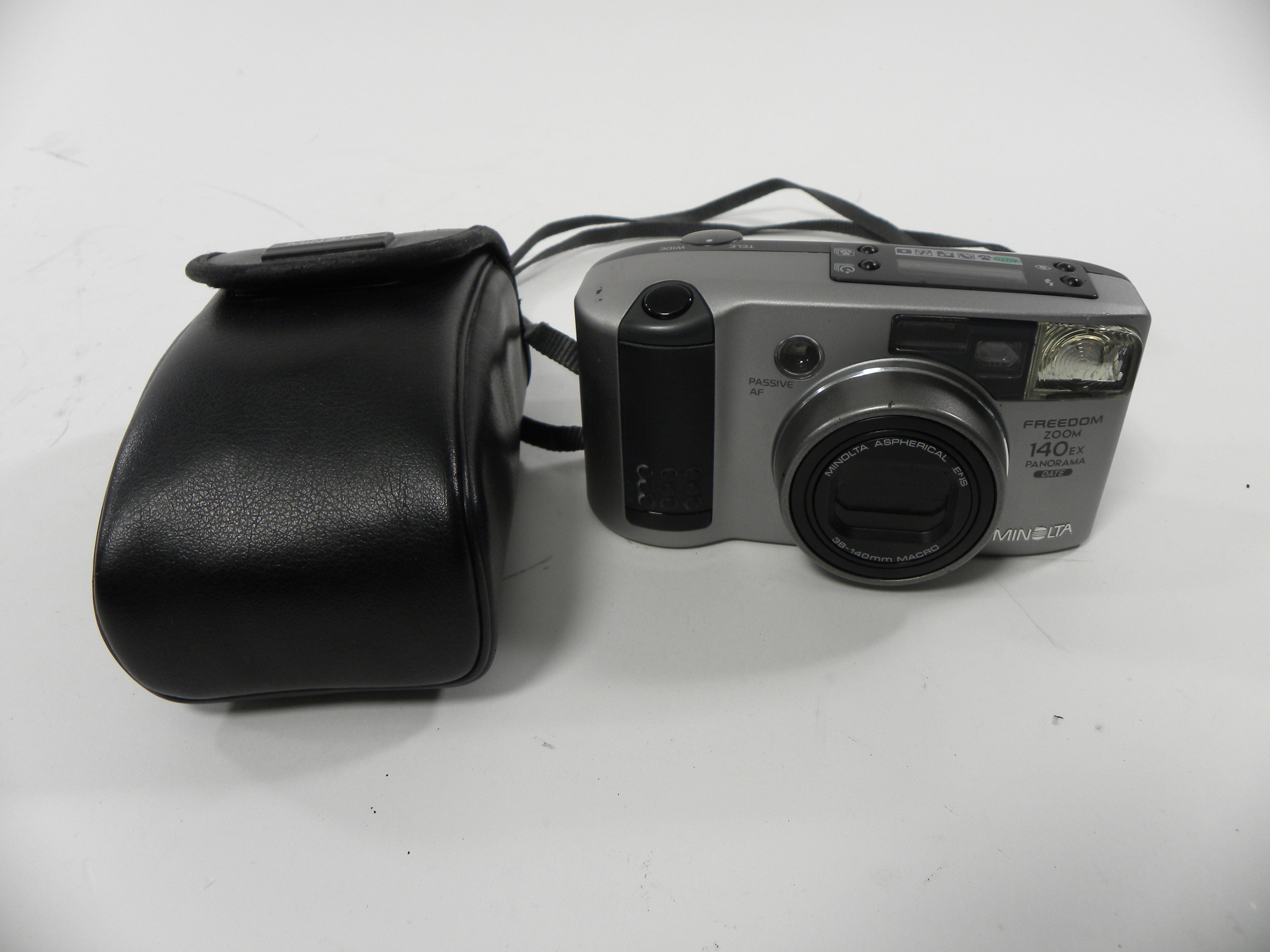 Minolta Freedom Zoom 140ex Panorama Date 35mm Camera