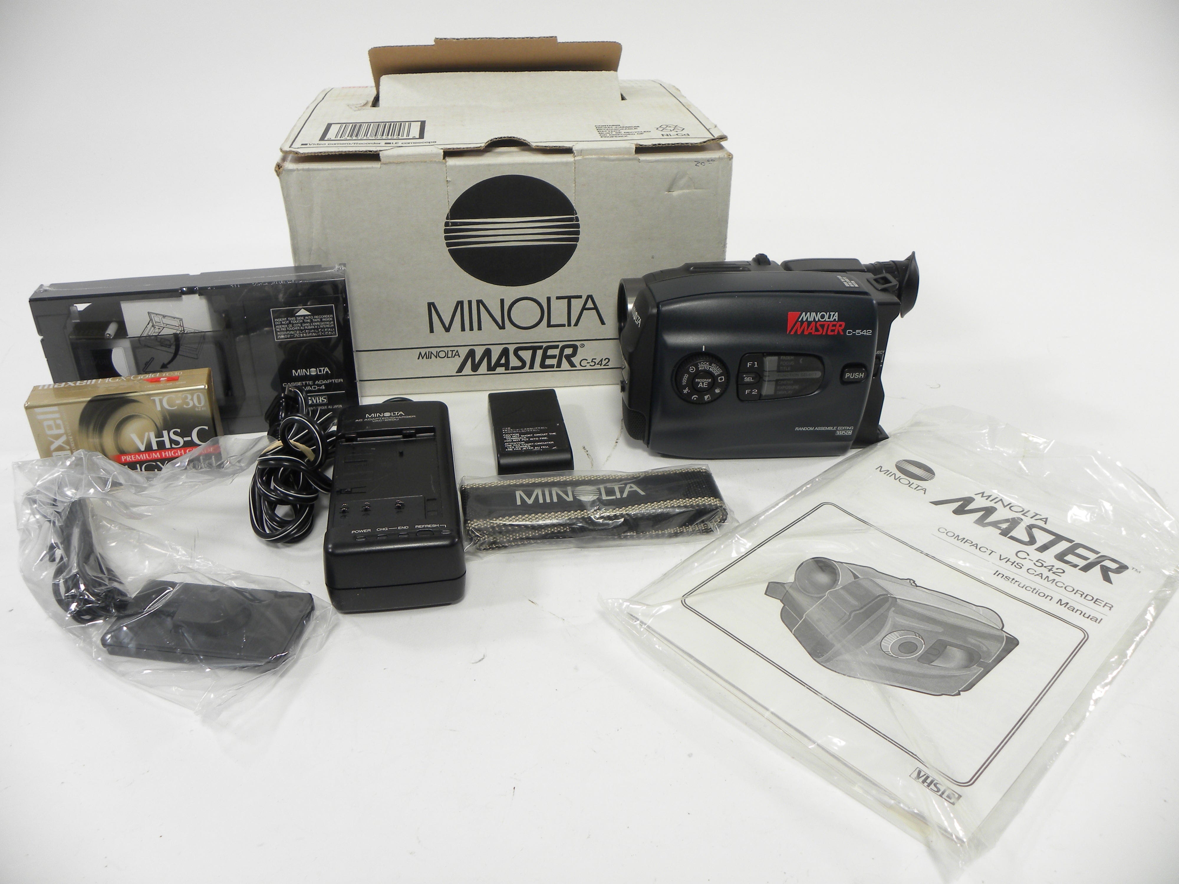 Minolta Master C-542 VHS-C Camcorder