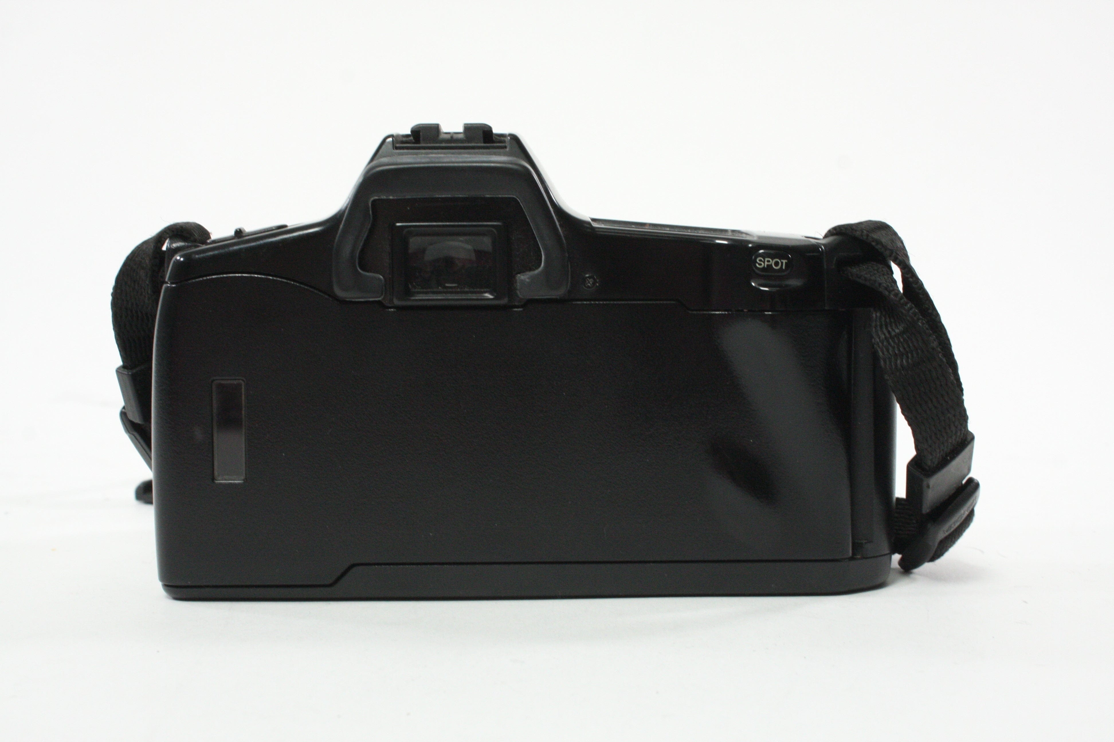 Minolta Maxxum 2xi 35mm SLR Camera with 50mm f/1.7 AF Lens