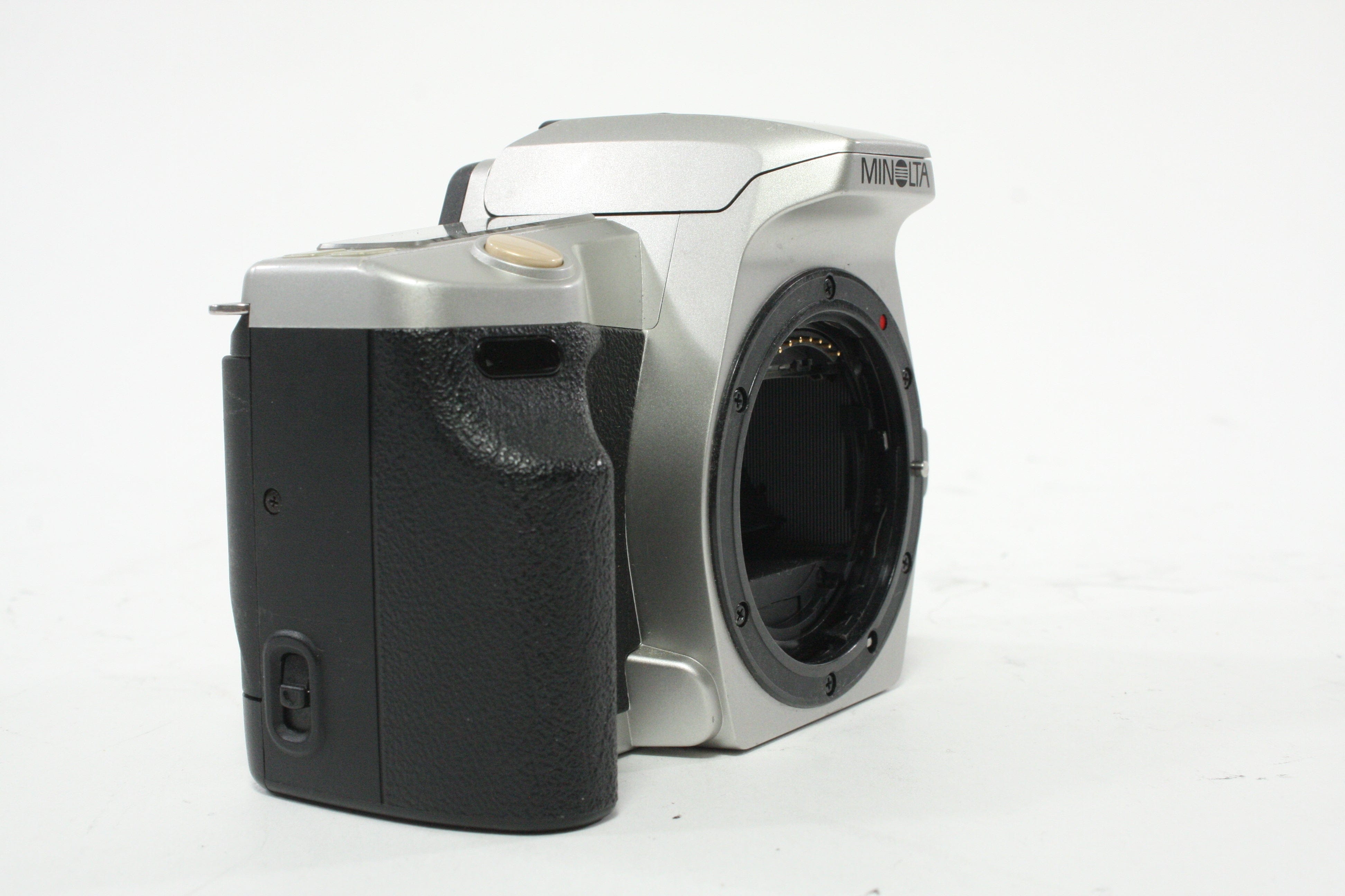 Minolta Maxxum 3 35mm SLR Camera Body