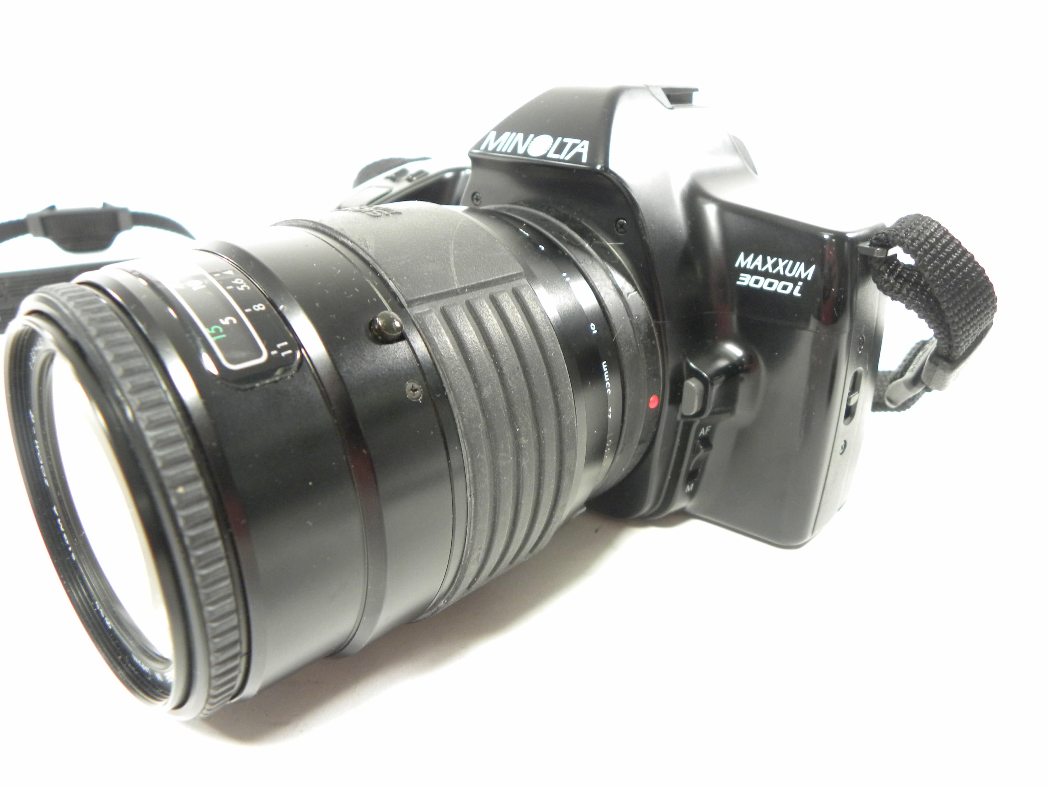 Minolta Maxxum 3000i 35mm SLR w/Sigma Zoom MC 135mm f3.5-4.5