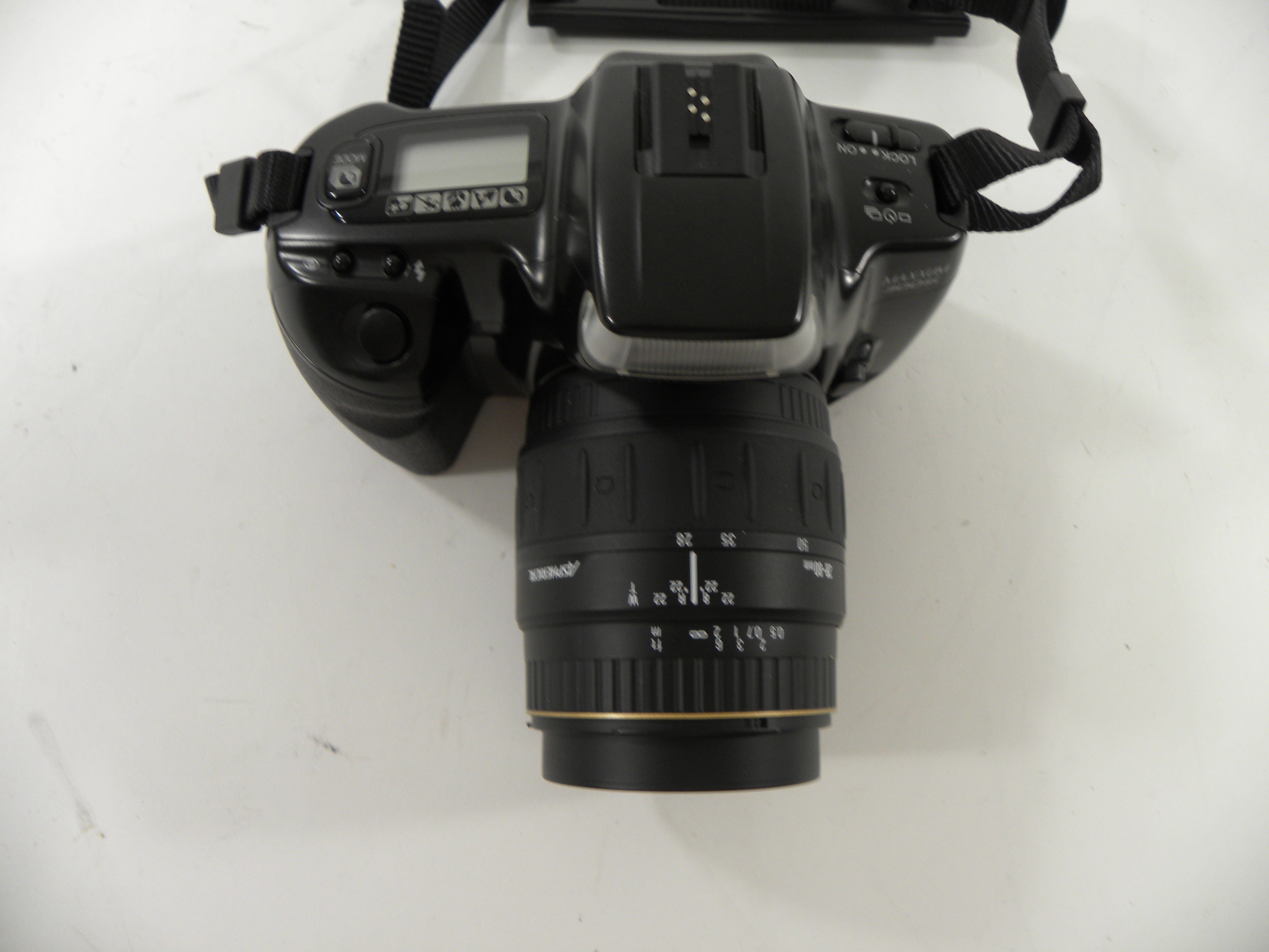 Minolta Maxxum 300si 35mm SLR w/Quantaray MX AF MC 28-80 f3.5-5.6
