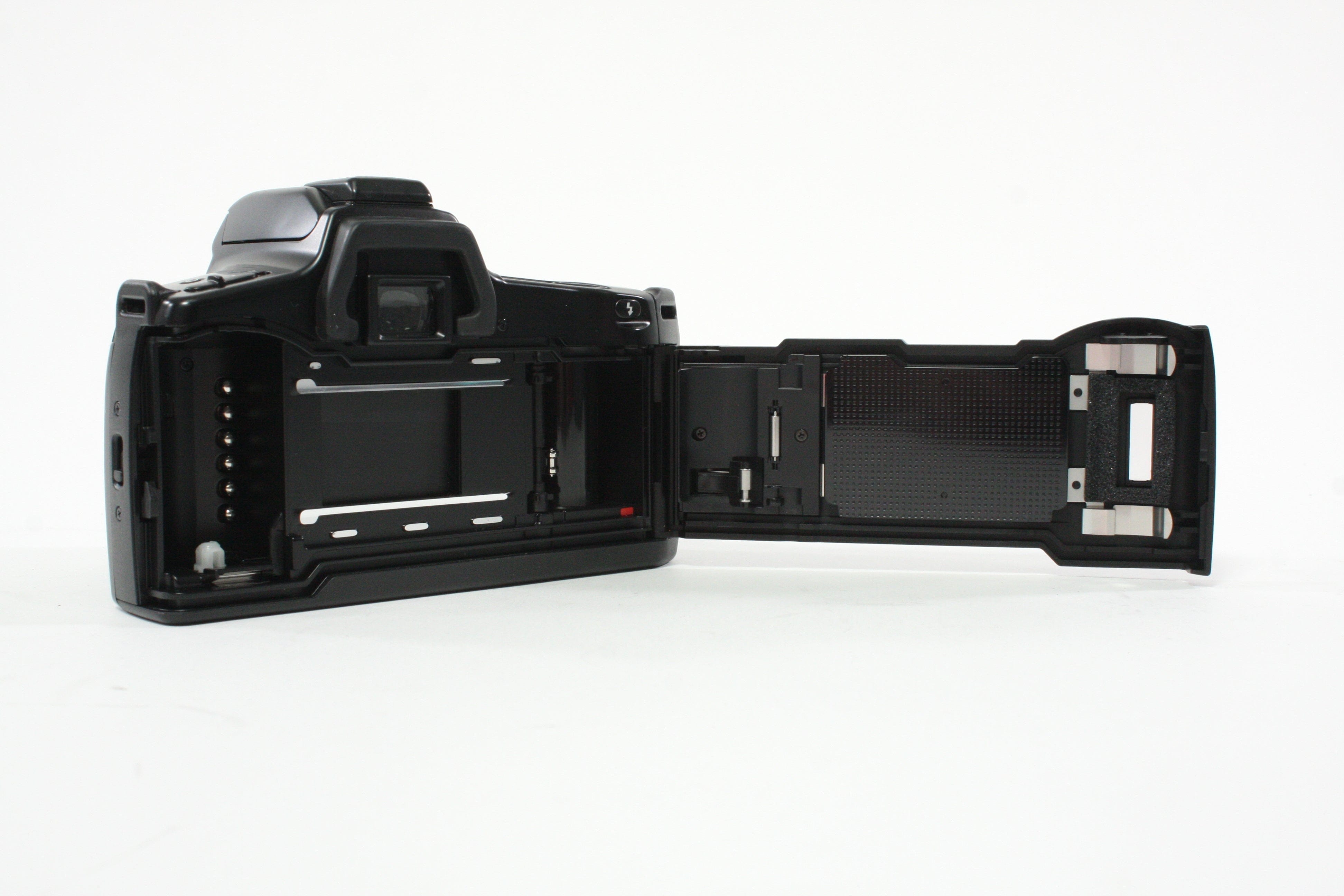 Minolta Maxxum 3Xi 35mm SLR Camera with 50mm f/1.7 Lens