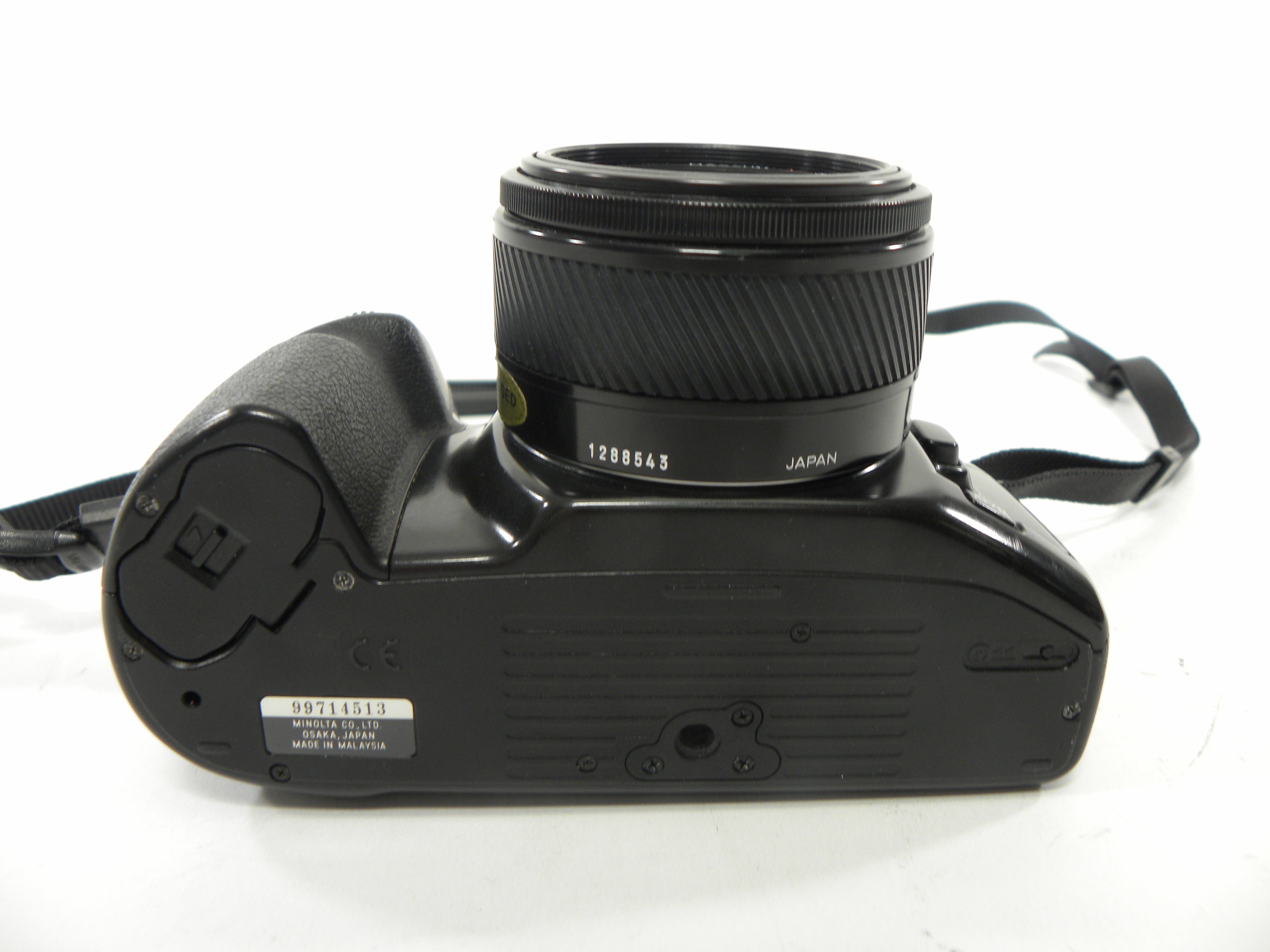 Minolta Maxxum 400si 35mm SLR w/AF 50mm f1.7