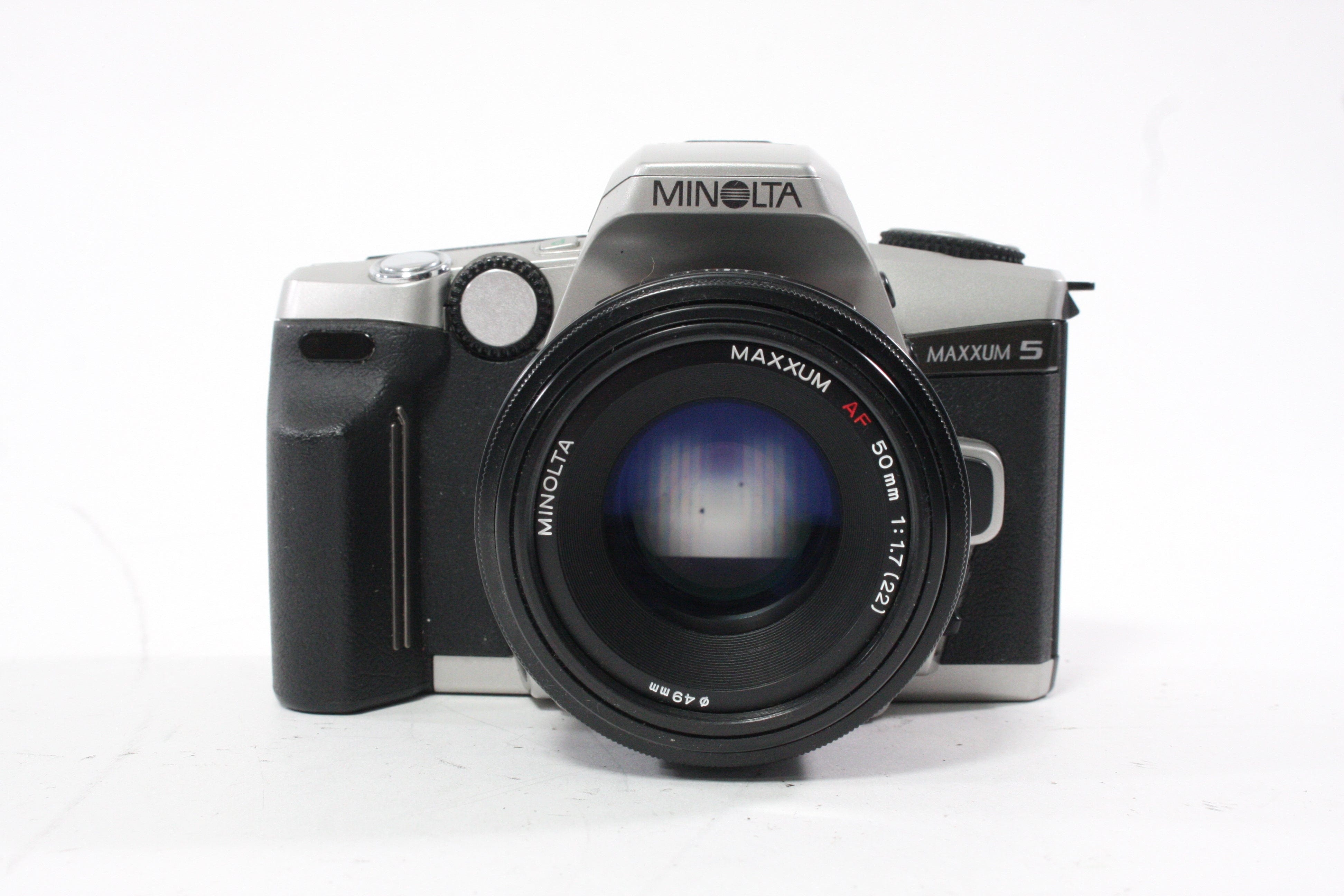 Minolta Maxxum 5 35mm SLR Camera with 50mm f/1.7 Lens