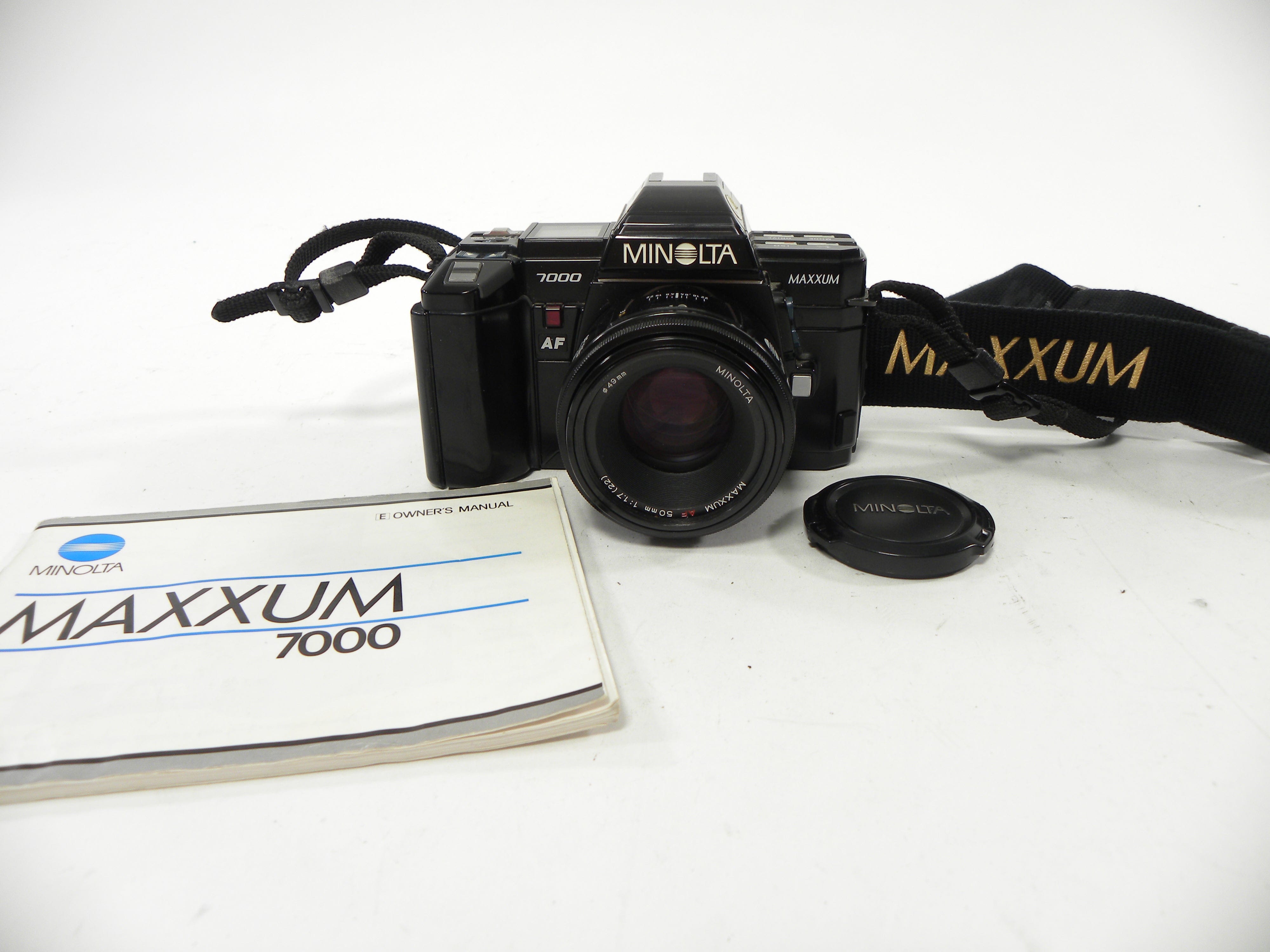 Minolta Maxxum 7000 35mm SLR w/Maxxum AF 50mm f1.7