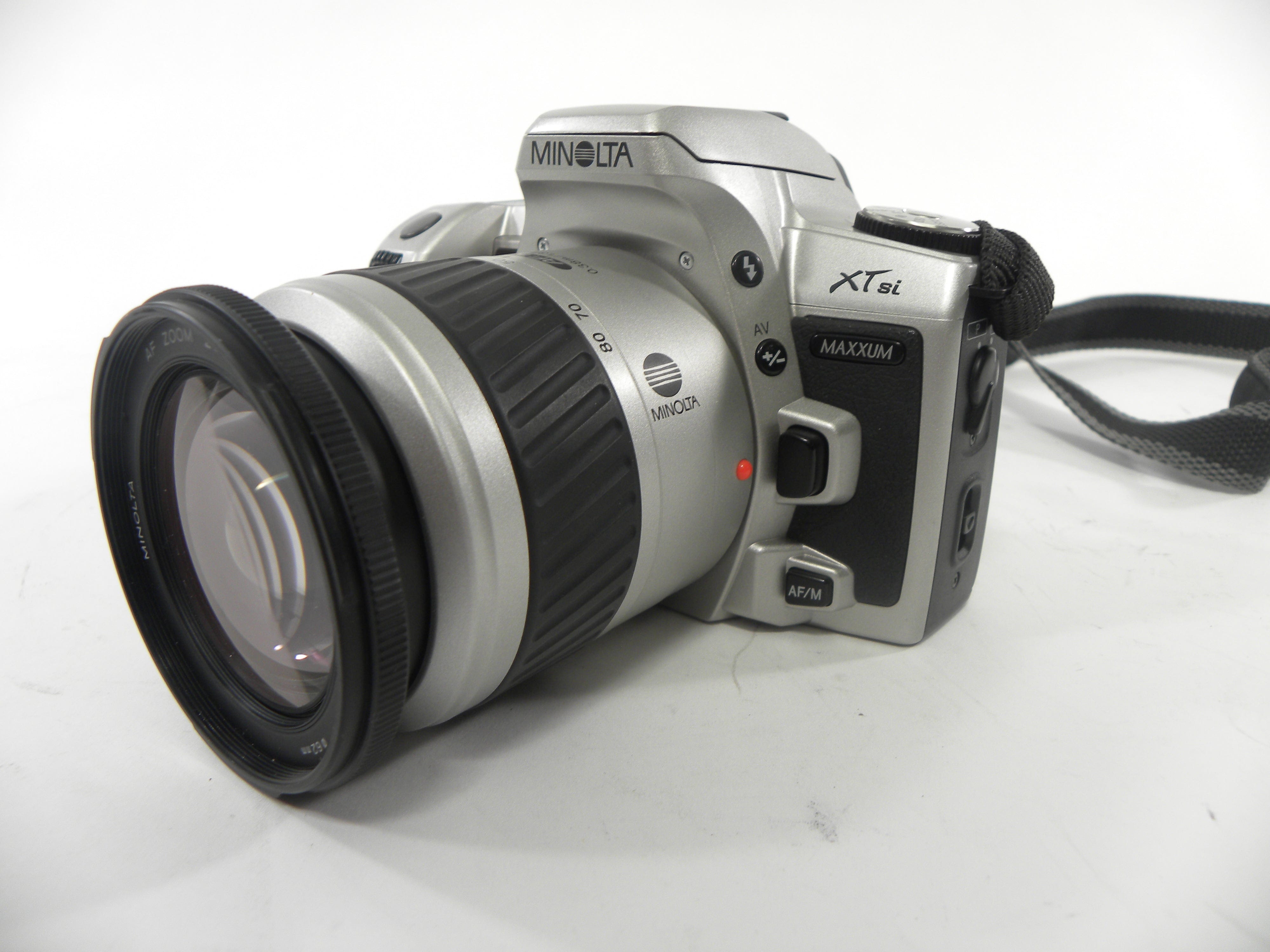 Minolta Maxxum XTsi 35mm SLR w/Maxxum AF 28-80mm f3.5-5.6