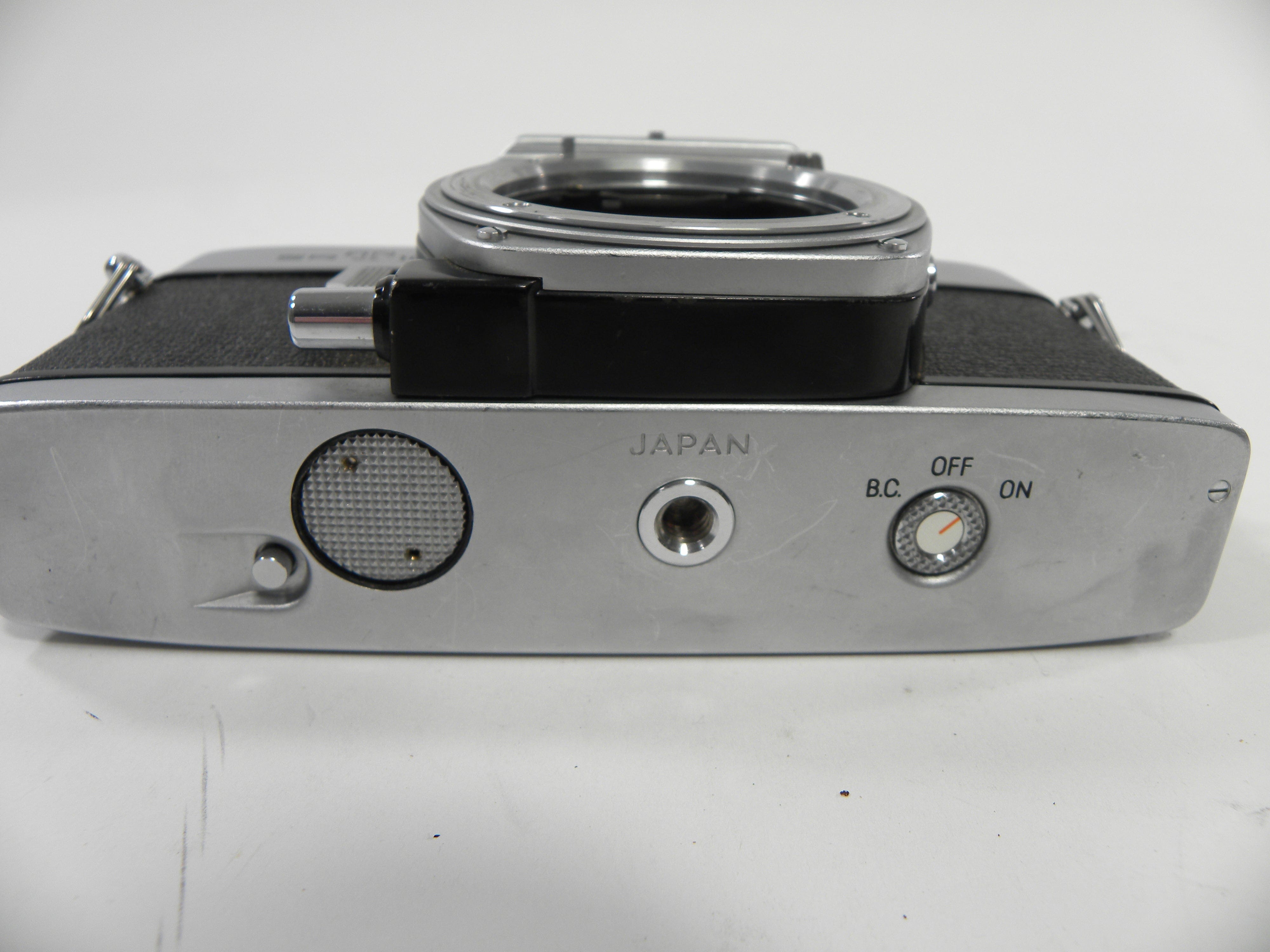 Minolta SRT 101 35mm SLR Camera Body Only AS IS NO RETURNS!!