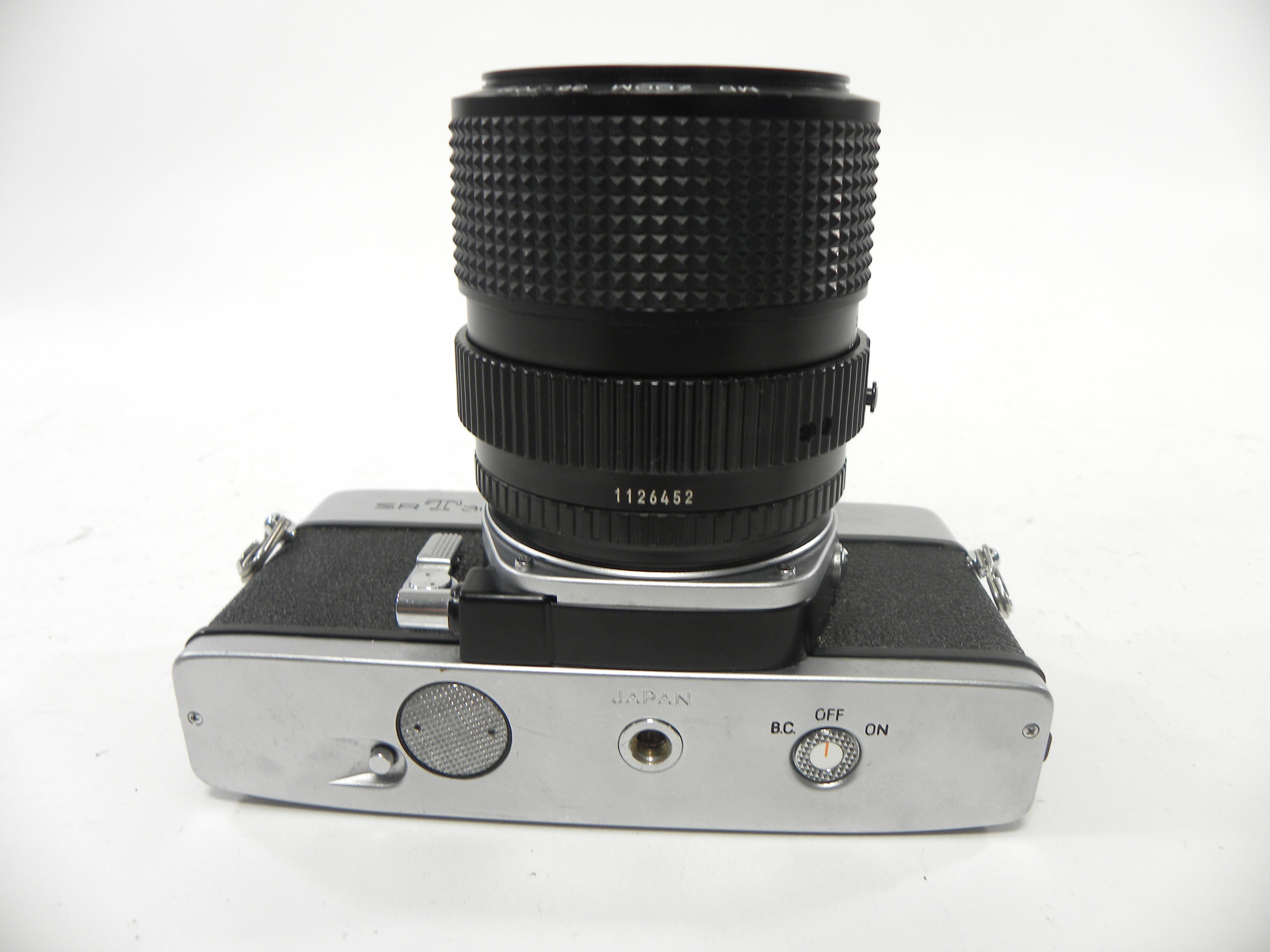 Minolta SRT303 35mm SLR w/MD Zoom 35-70mm f3.5