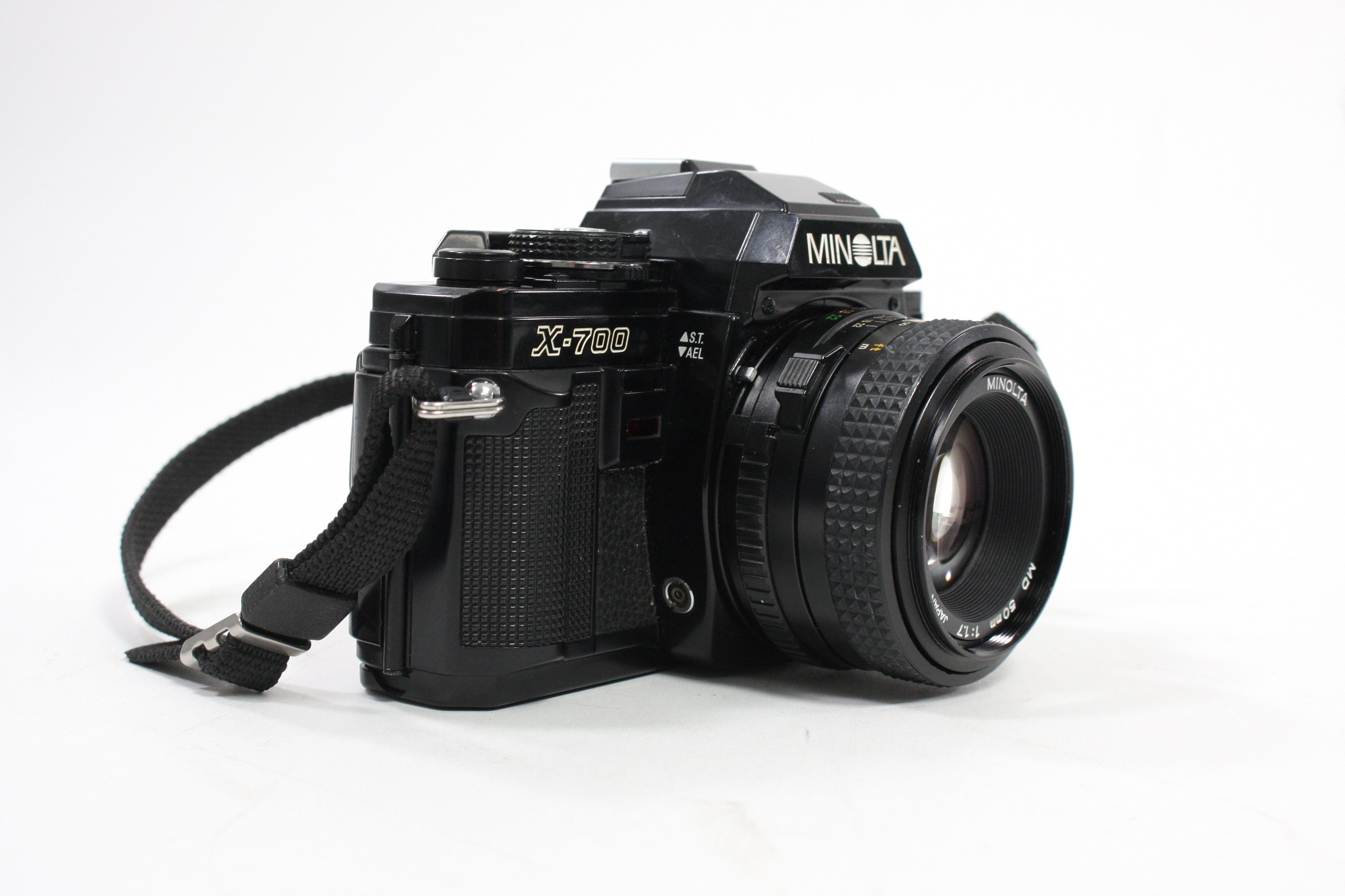 Minolta X-700 35mm Camera with 50mm f/1.7 Lens