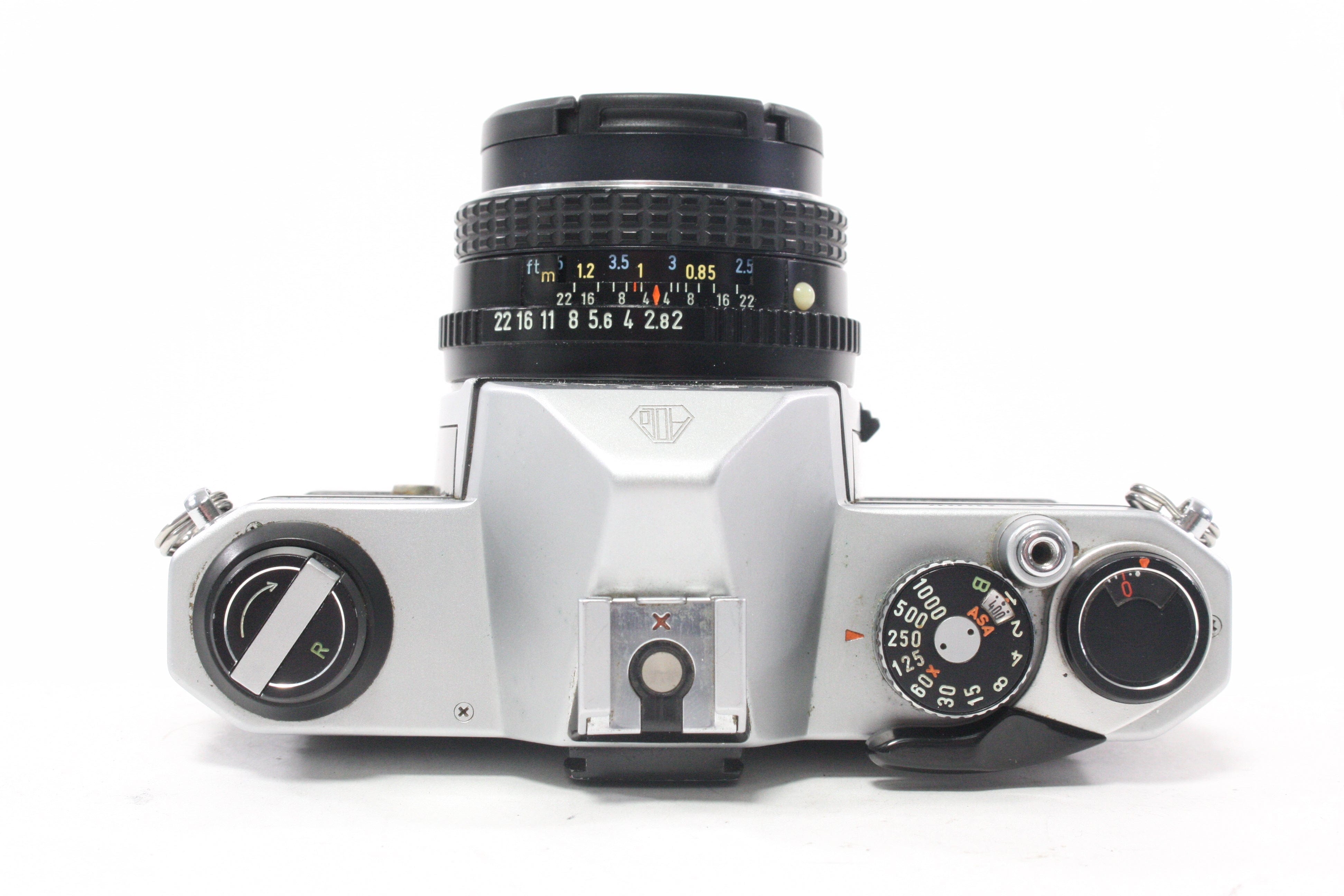Minolta X-700 35mm SLR Camera with 50mm f/1.7 Lens