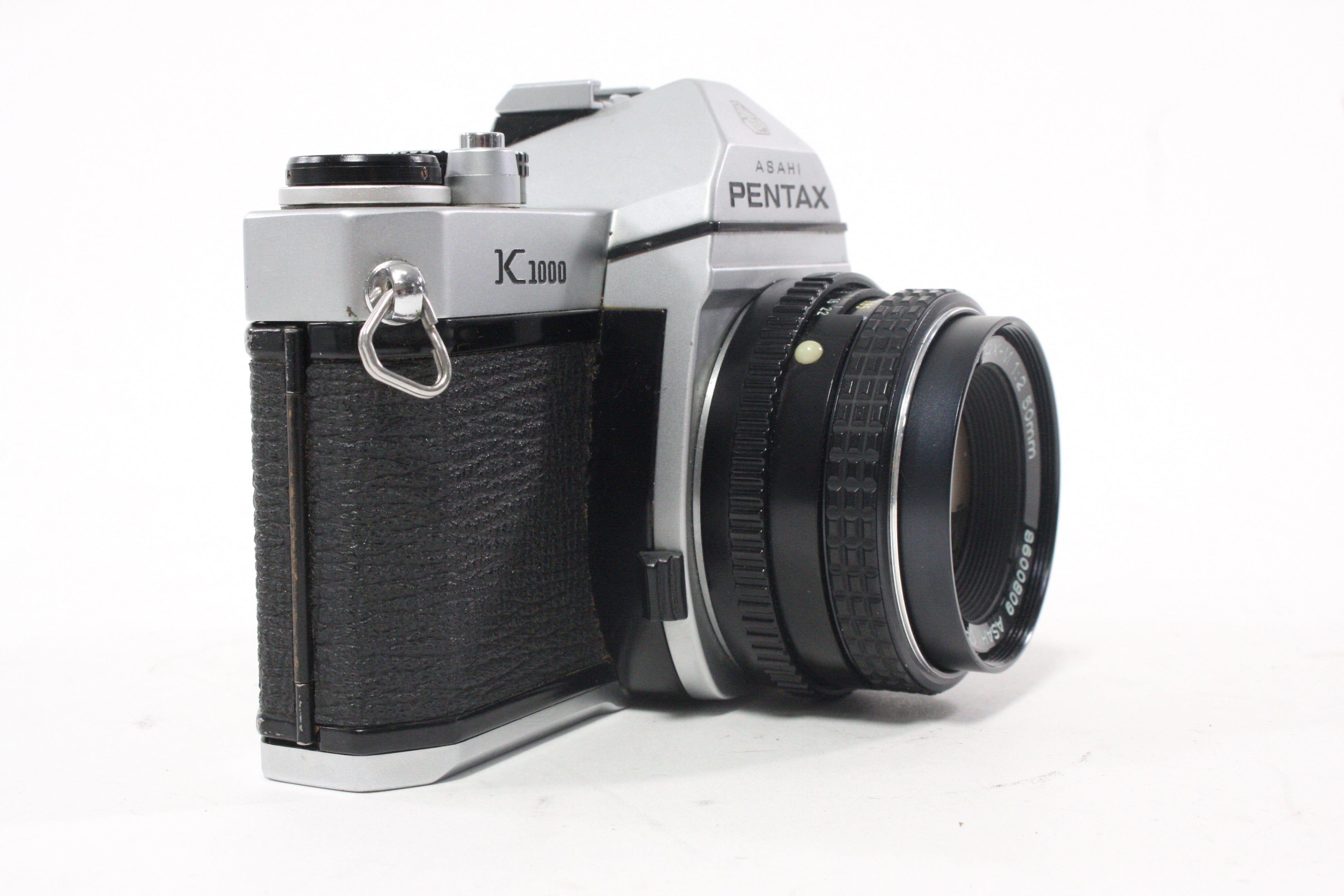 Minolta X-700 35mm SLR Camera with 50mm f/1.7 Lens