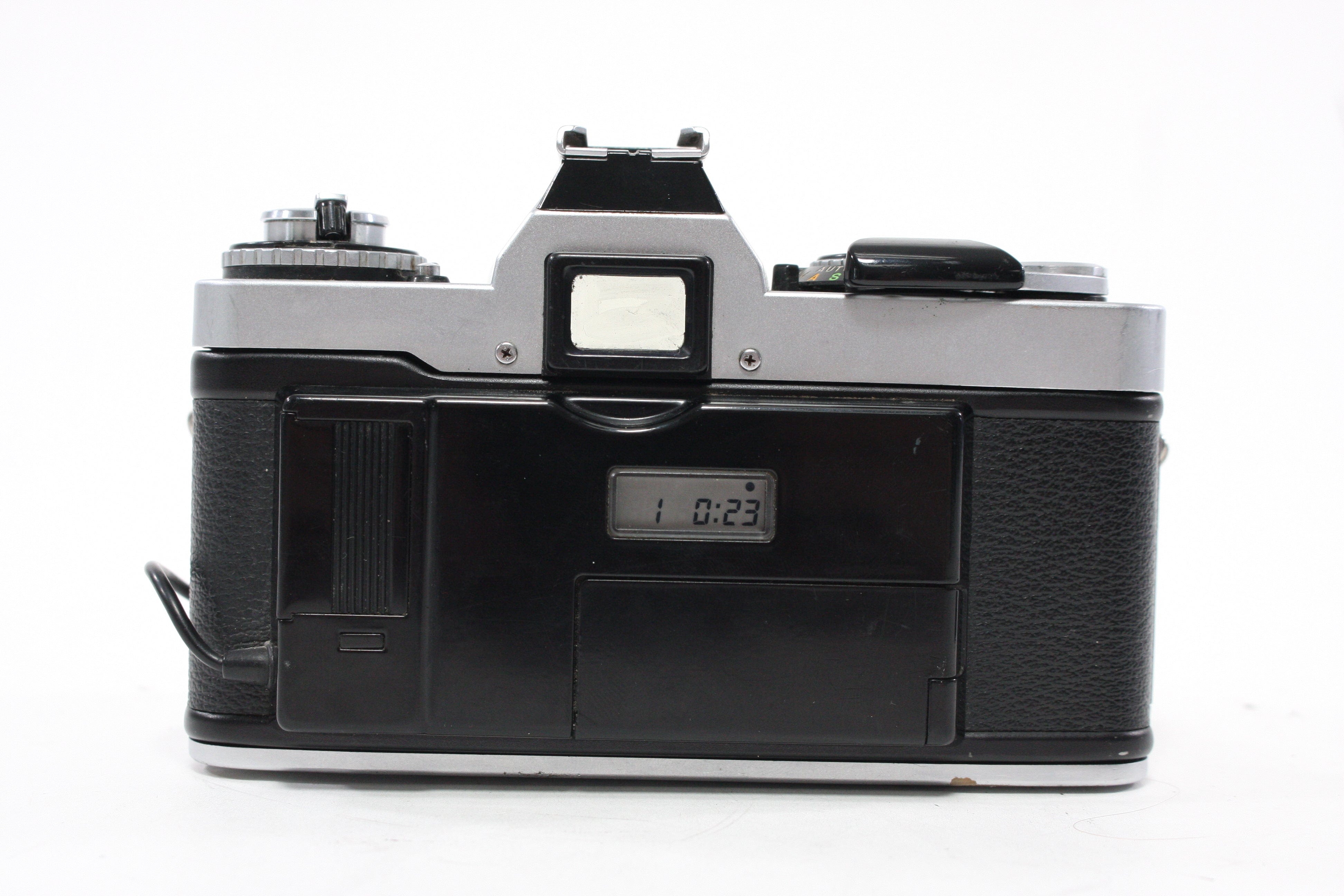 Minolta XD5 35mm SLR Camera with 50mm f/1.7 Lens
