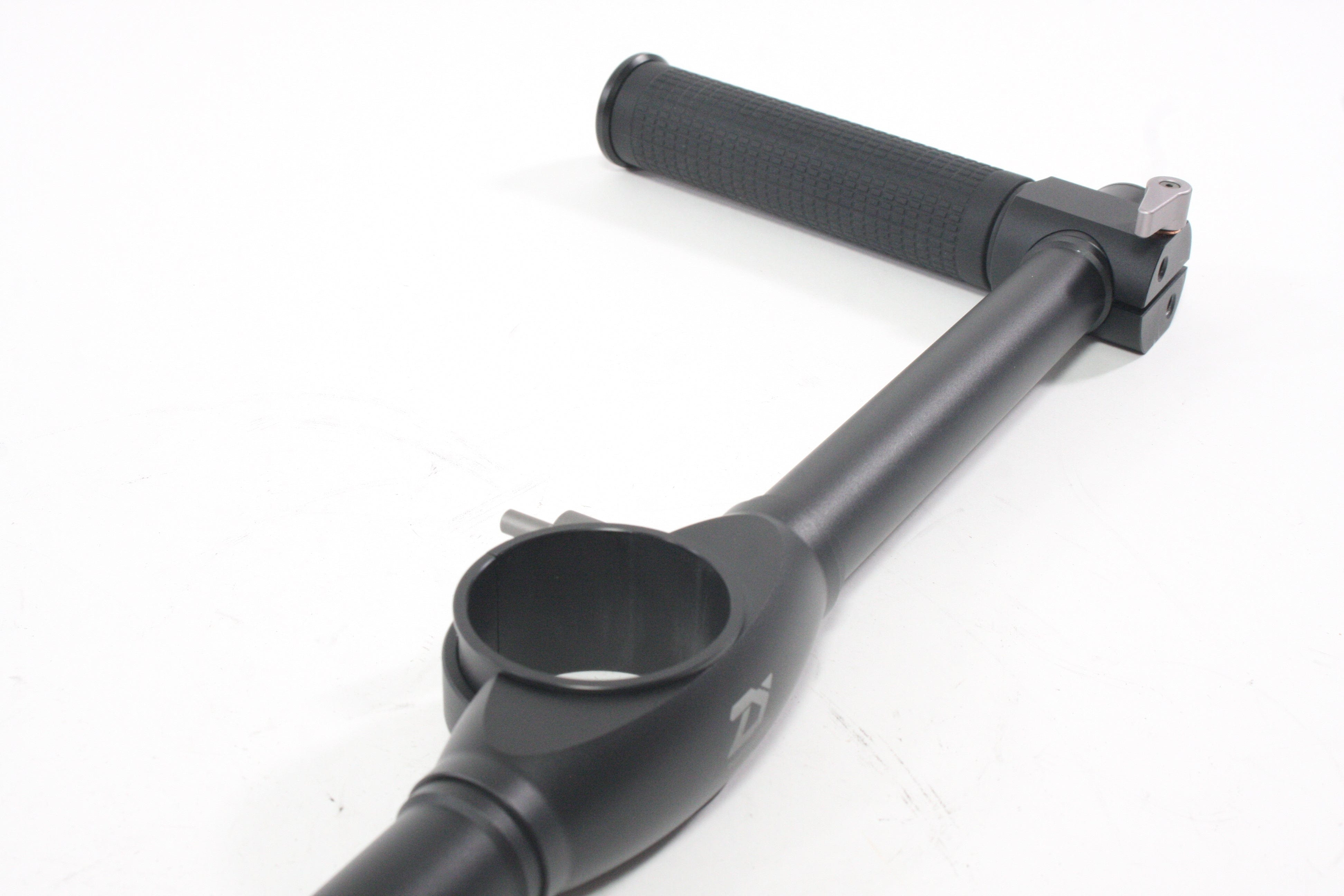 Moza Air2 with Zhiyun Dual-Handles Crane E002