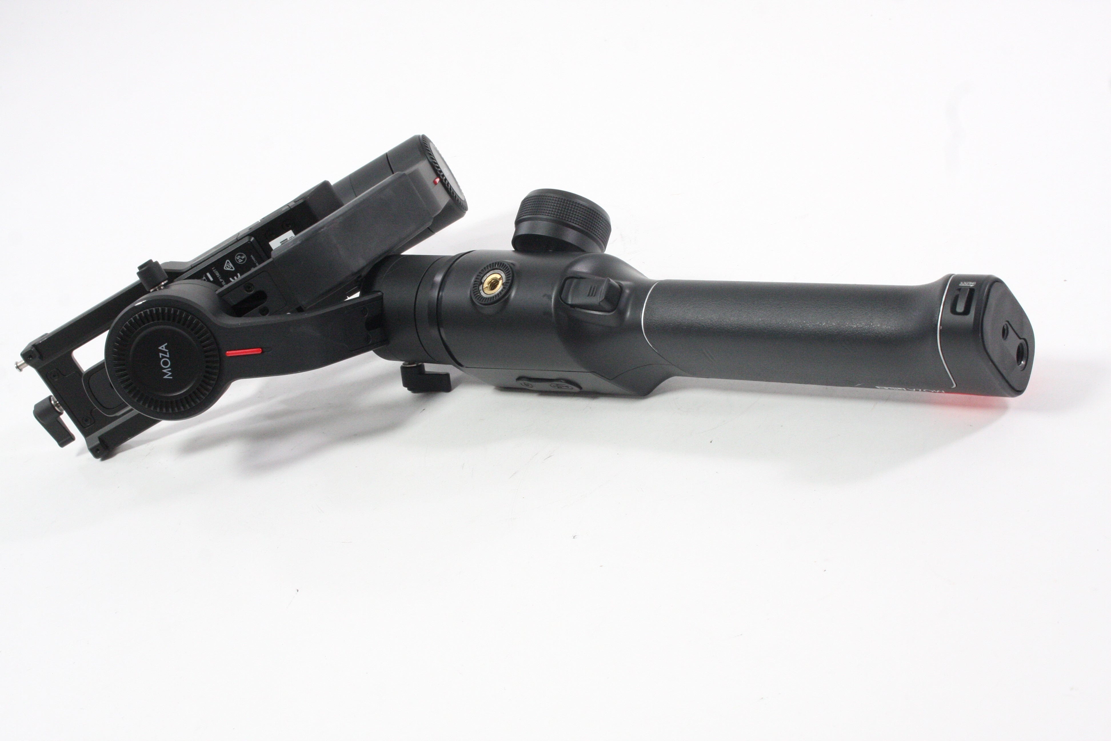 Moza Air2 with Zhiyun Dual-Handles Crane E002